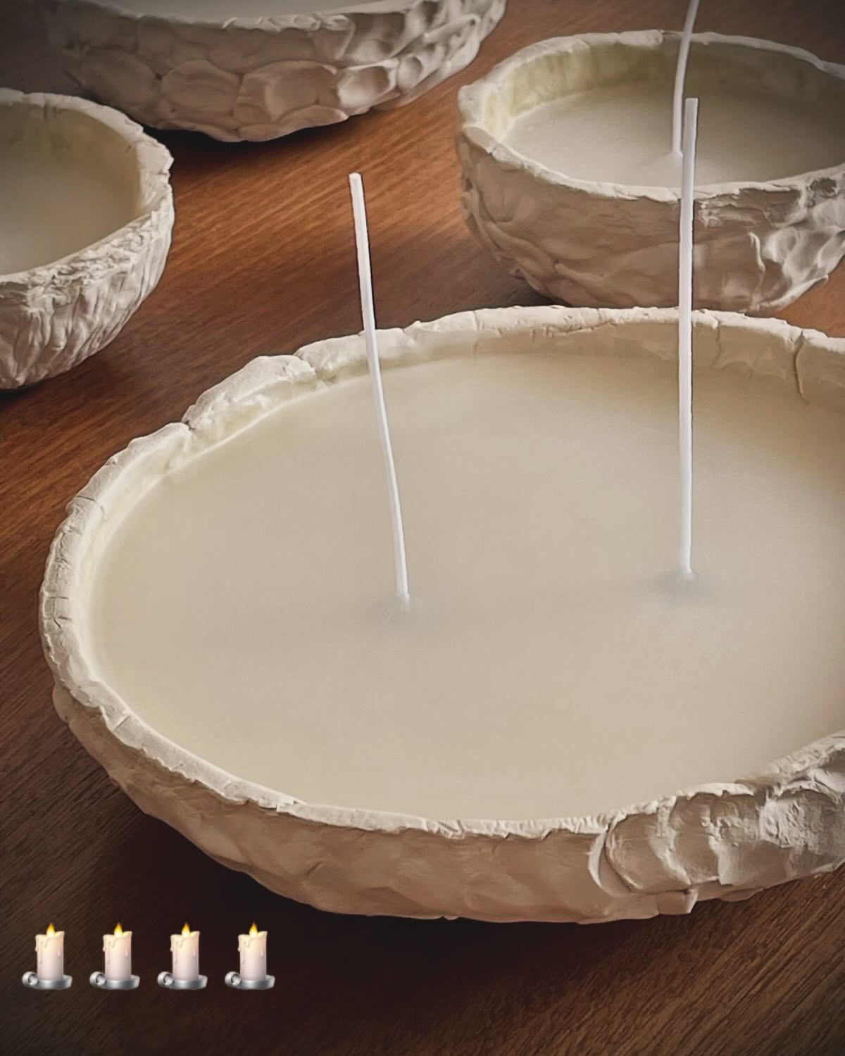rainy mornings in canillas de aceituno are the perfect time to make cosy candles with natural essential ceder wood oil #cuentacuentosshop #candles #homemade #design #ceramics