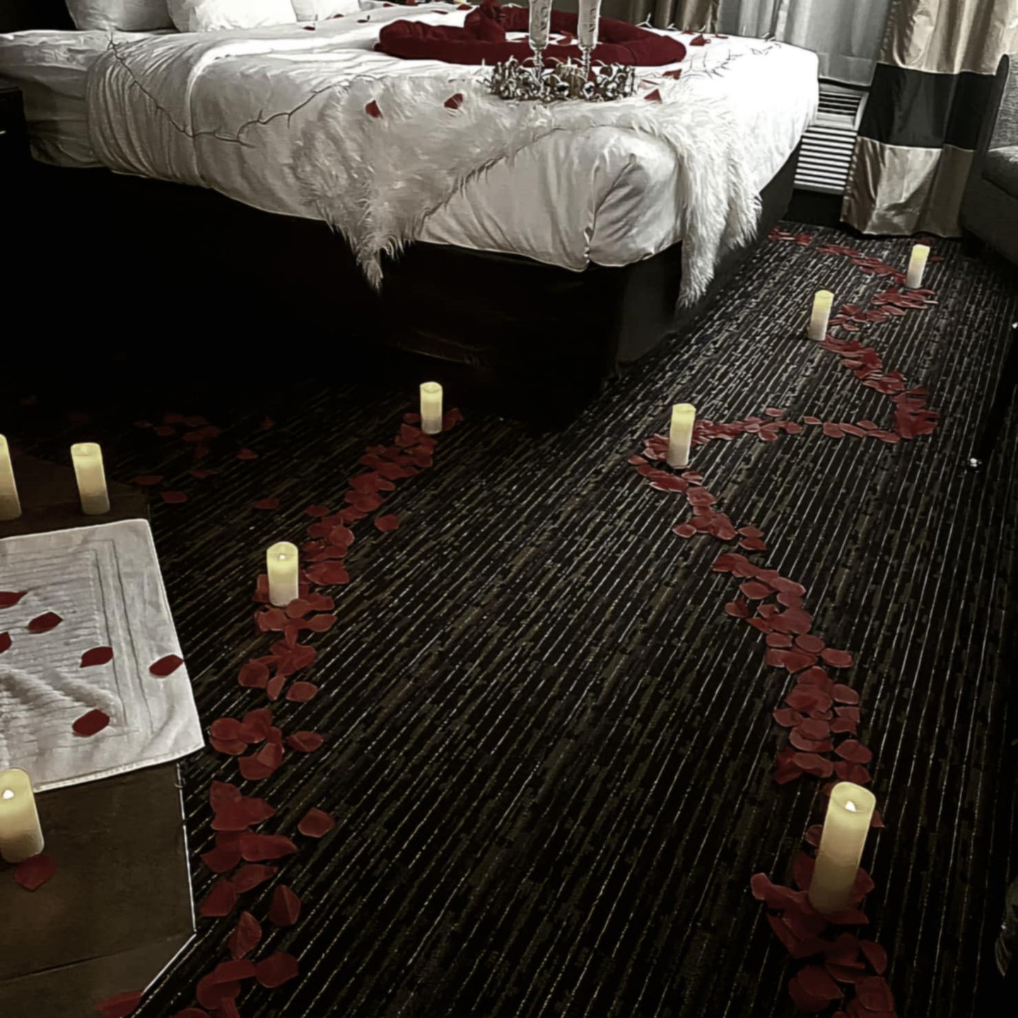 **✨ Luxury Room Décor Experience: Elevate Your Celebration ✨**
Transform any space into a breathtaking celebration with our exquisite room décor packages. Whether it's a romantic anniversary, an unforgettable birthday, or a special surprise for your loved one, our tailored designs set the perfect atmosphere.
🌹 **Package Highlights:**
🎈 **Elegant Balloon Displays**: Heart-shaped, metallic, or classic balloons arranged artistically to complement your theme.
💡 **Romantic Lighting**: LED candles and soft, ambient lighting to create a magical ambiance.
📸 **Personalized Touches**: Custom messages, photo displays, and themed accessories for a memorable experience.
🎁 **Luxury Details**: Rose petals, bespoke gifts, and high-end décor elements for a sophisticated finish.
❤️ **Perfect for:**
Anniversaries, Proposals, Birthdays, and Romantic Getaways.
✨ **Book Your Dream Setup Today!**
Let us handle the details while you enjoy the moment.
📲 **DM to Reserve Now!**
#RoomDecor #LuxuryDecor #RomanticSurprise #BirthdayDecor #AnniversarySurprise #LuxuryExperience #EventStyling #BalloonDecor #SurpriseSetup #SpecialMoments #CelebrateInStyle #EventDecor #RomanticGetaway #LuxuryCelebration #UnforgettableMoments #BookNow