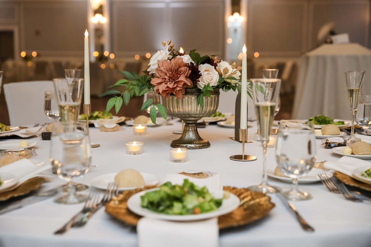 ✨ Elegant, romantic, and completely yours ✨
At Excelsior Springs, we provide the perfect backdrop for your dream wedding—but it’s your personal touches that bring it to life. From florals to table settings, every detail reflects your unique love story.
How would you style your perfect wedding? Tell us in the comments! 💍🌿 #ExcelsiorSpringsWeddings #MakeItYourOwn #SaratogaSpringsWedding
📸 by Paul Saunders Photography