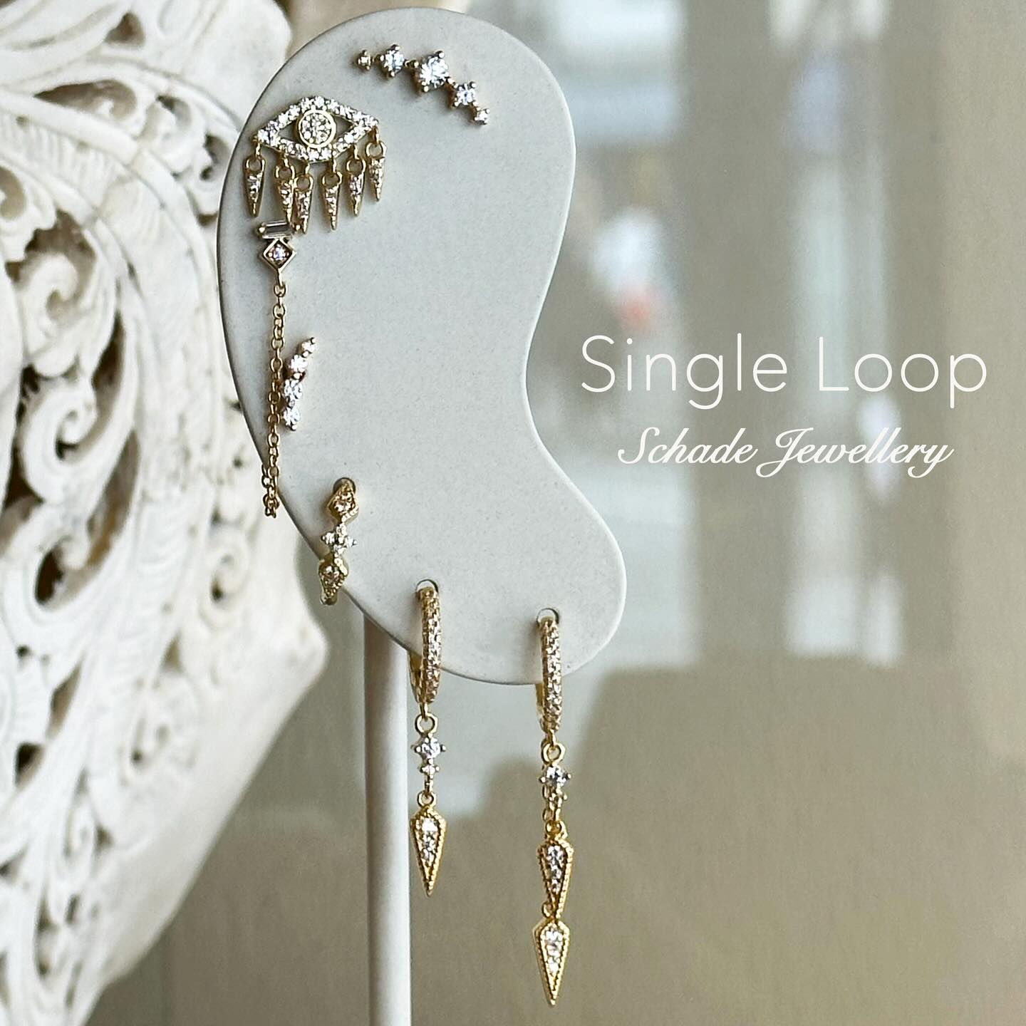 ✨Single Loop
☀️Une belle journée pour briller avec nos Single Loop !
Légères, élégantes et intemporelles, elles apportent la touche parfaite à votre style. Un essentiel à adopter sans hésiter !
Disponibles dès maintenant chez Schade Jewellery.
Discover our individual loops
✨ Schade Jewellery covers 50% of your shipping costs
Because price increases shouldn't stop you from falling in love with your favorites.
•
•
•
#SchadeJewellery #SingleLoop #MinimalJewelry #HandmadeJewelry #BijouxCréateur #JewelryLover #silver #goldplated #montmartre #paris #creole #jewellery #jewelrydesigner