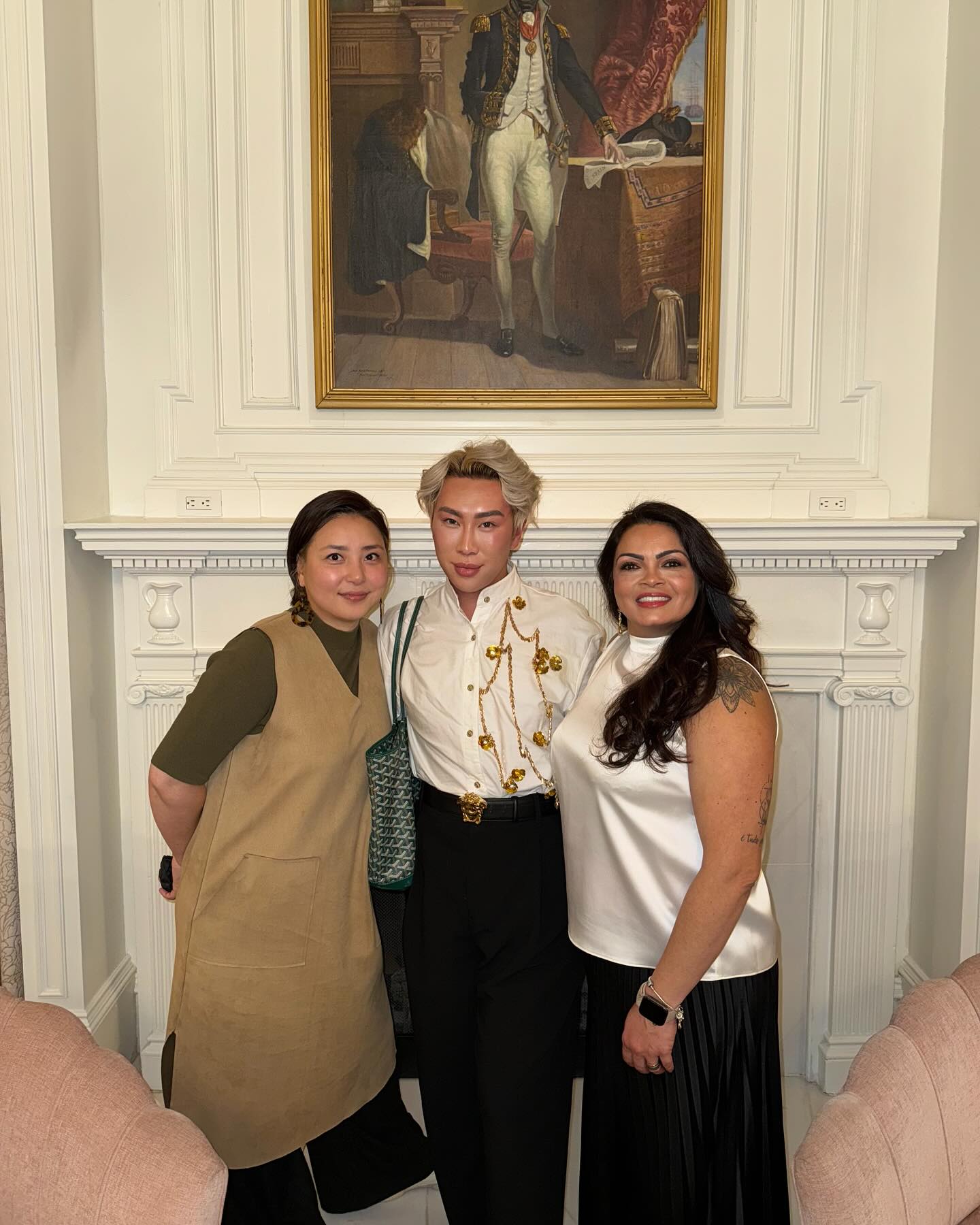 A huge thank you to Lord Nelson Hotel & Suites for hosting us at today’s Wedding Vendor Event in beautiful #Halifax! 💕 We’re thrilled to be part of this amazing celebration.
At Armin’s, we’ve empowered 500+ brides and wedding parties over the last four years with our expert makeup and hair services. Our friendly team is dedicated to making you feel confident, radiant, and absolutely stunning on your big day.
Are you planning your 2025 wedding in #Halifax? Let’s make it unforgettable together! ✨
Remember, Armin’s is your one-stop shop for all things beauty. Discover our top-notch nail artists, aestheticians, and beauty experts who keep you glowing year-round.
We can’t wait to meet you and be a part of your special journey!
#HalifaxWeddings #HalifaxBeauty #NovaScotia #WeddingVendors #HalifaxEvents #arminsbeautyaffair