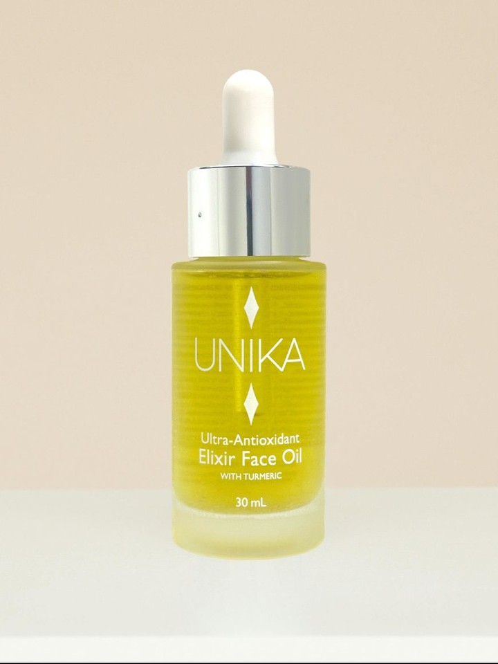 ✨ Nourish. Hydrate. Glow. ✨ Our NEW Ultra-Antioxidant Elixir Face Oil is packed with organic botanicals to restore moisture, strengthen your skin barrier, and leave you with a dewy, youthful glow. 🌿💛 #PureSkincare #GlowNaturally #ShopLocalMB #ShopLocalCanada #NaturalSkincare