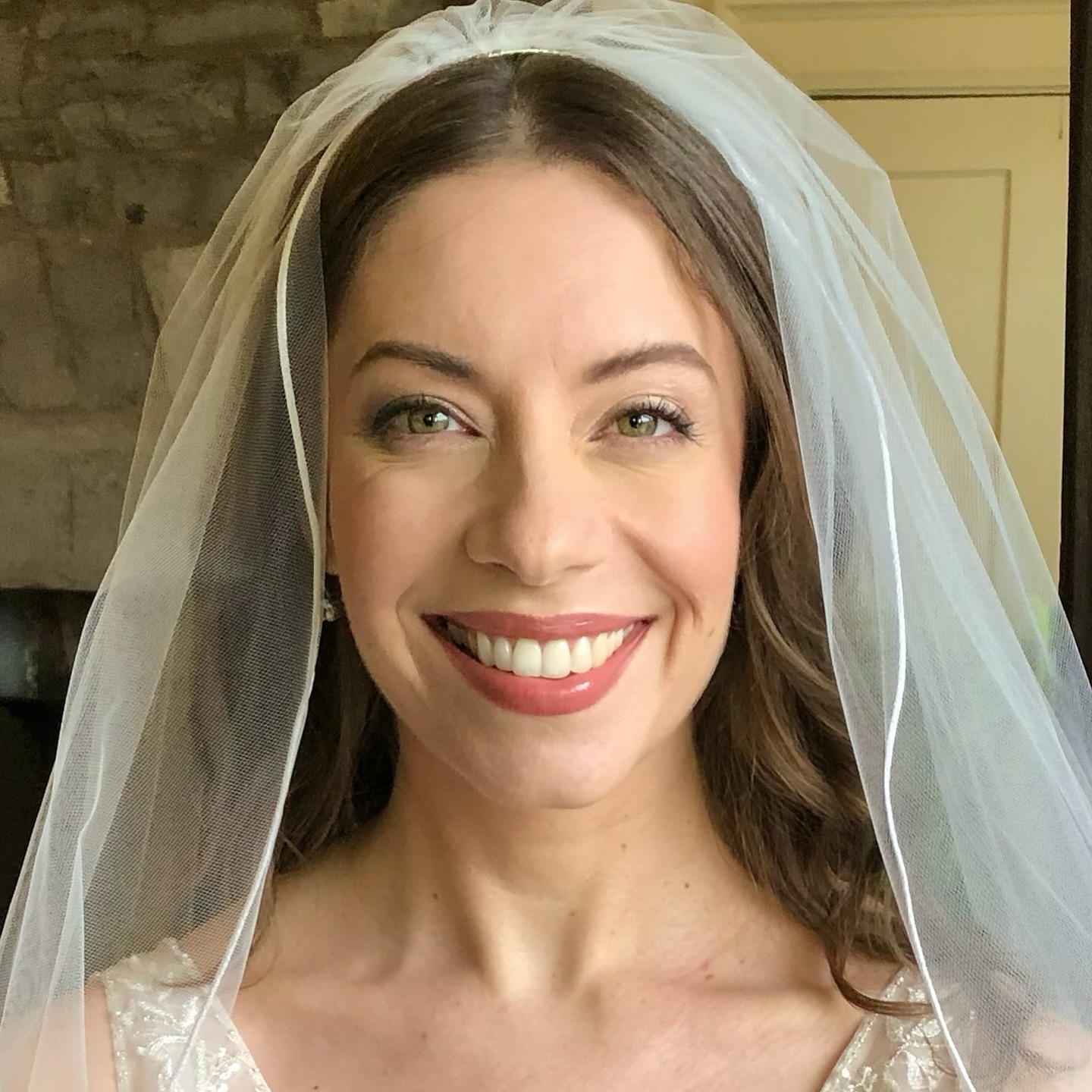 Makeup + hair for my beautiful bride Jennifer! She wanted a natural bridal look that still looks like herself, but elevated, pretty and timeless. For her hair, she wanted soft curls and a simple chic half up hairstyle. The result was simply beautiful and lasted all day! 👌✨
Venue: @whitney_manor
Share with a future bride and save for inspiration!
Looking for bridal specialist who can give you a natural elevated version of YOU?
➡️ DM me or click the link in the BIO to book! 📩
——————————————-
KINGSTON, Prince Edward County, 1000 islands + Surrounding area✨
➡️ BOOKING FOR 2025-2026! ⬅️
To avoid disappointment, book your wedding/special event makeup now! 💖
#colourationsmakeup
www.colourations.ca
Fb: www.facebook.com/colourationsmakeup
Luxury wedding makeup and hair
Kingston Ontario makeup artist
Kingston Ontario hairstylist
Prince Edward County makeup artist
Prince Edward County hairstylist
1000 islands makeup artist
Quinte West Ontario makeup artist
Eastern Ontario makeup artist
Ottawa makeup artist
Kingston Ontario airbrush makeup artist
Prince Edward county airbrush makeup artist
Soft glam makeup, natural bridal makeup, flawless natural bridal beauty, bridal makeup and hair, flawless airbrush makeup, wedding party makeup and hair, kingston wedding vendors, prince Edward county wedding vendors, 1000 islands wedding vendors, bridal makeup inspiration, wedding makeup inspiration, wedding hair, wedding makeup
.
.
.
.
.
.
#kingstonontario #pecbride #ottawamakeupartist #1000islandsmakeupartist #visitthecounty #pecweddings #quinteweddings#princeedwardcountymakeupartist #ygkmakeup #ygkmakeupartist #ygkbride #pictonwedding #613bride #613weddings #ygkweddings #ygkwedding #pecmua #pecmakeupartist #pecwedding #bayofquinte #bridalmakeup #1000islandsweddings #613hairstylist #1000islandswedding #ygkhairstylist #princeedwardcounty
#princeedwardcountywedding #easternontarioweddings