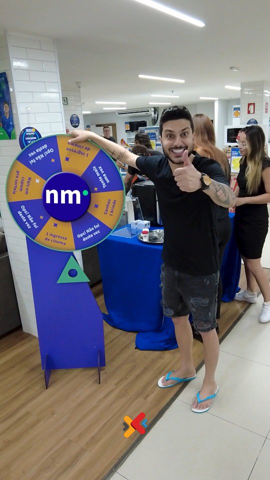 "🎉 Já podemos falar que estamos com saudades desse Fim de semana de sucesso!?🎉
Junto com a @novomundo.comvc , superamos mais uma meta com grande estilo! 🎉
A missão era reinaugurar a loja do Buriti Shopping. E como já era de se esperar, "Missão dada é missão cumprida!"🌟
Realizamos ações itinerantes na região, chamando o público local para participar da festa e aproveitar as promoções incríveis! 🎁
Para não deixar ninguém de fora, realizamos o Buzinou Ganhou, aquele barulho que chamou a atenção de todos que passavam pela frente do shopping! 📣
E para finalizar, realizamos ações porta de loja com experimentação de batatinhas fritas, Roleta Premiada e sorteio de eletros, transformando a Reinauguração em uma experiência inesquecível! 🤩
E você, quer superar a meta de vendas do seu negócio? 🤔
Chama a X! 📲
Nossa equipe especializada está pronta para ajudar você a alcançar seus objetivos! 💪"
#marketingpromocional #promo #promoção #marketing #o #empreendedorismo #digitalmarketing #socialmedia #instagram #business #branding #socialmediamarketing #sucesso #marketingstrategy #a #empreender #negocios #marketingtips #marketingonline #brasil #dise #digital #design #emprendedores #dinheiro #like #advertising #marketingdigitalbrasil #seo