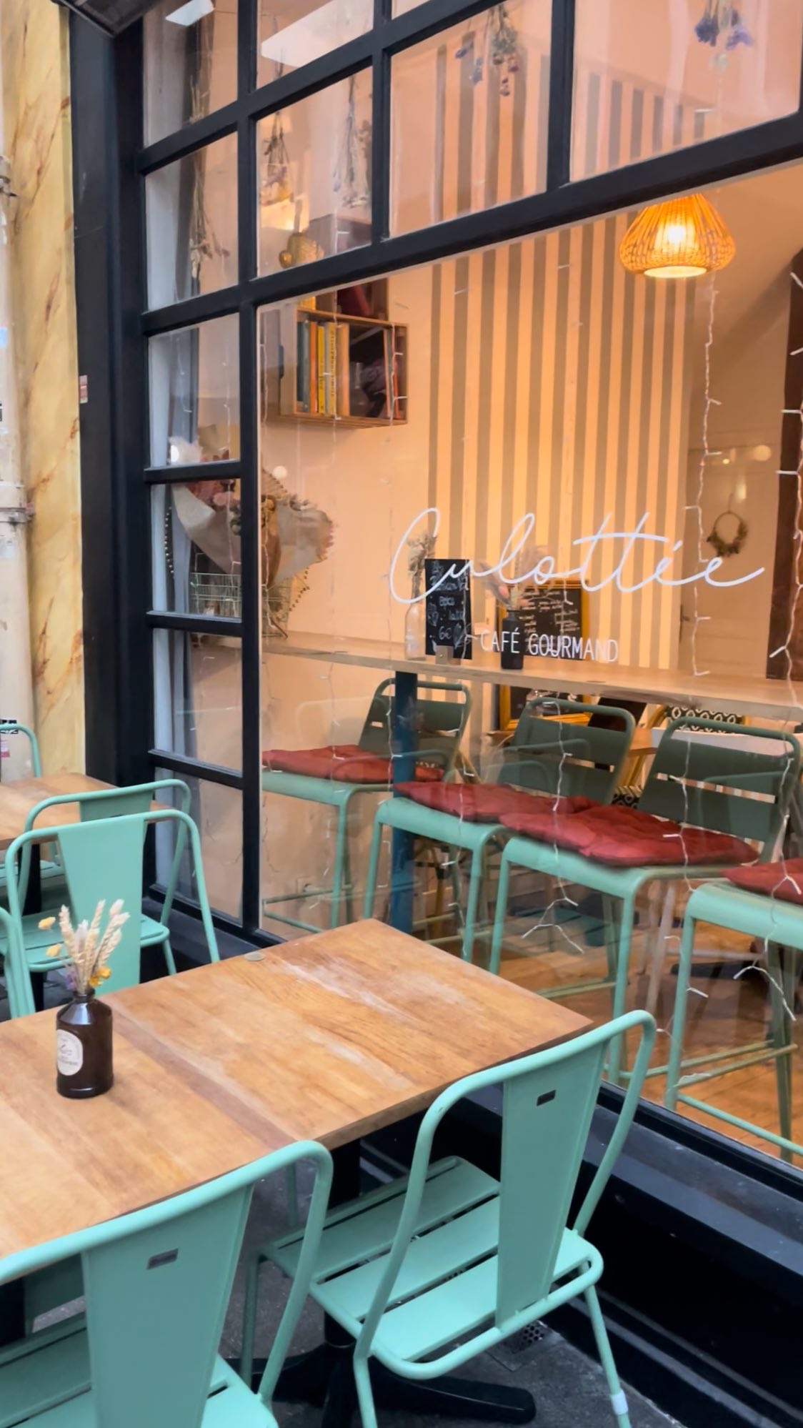 Desserts du jour 🌻💙
Tous les jours dans nos 3 cafés 🍫
#brunchparis #culotteecafe #coffeeshopparis #breakfastparis