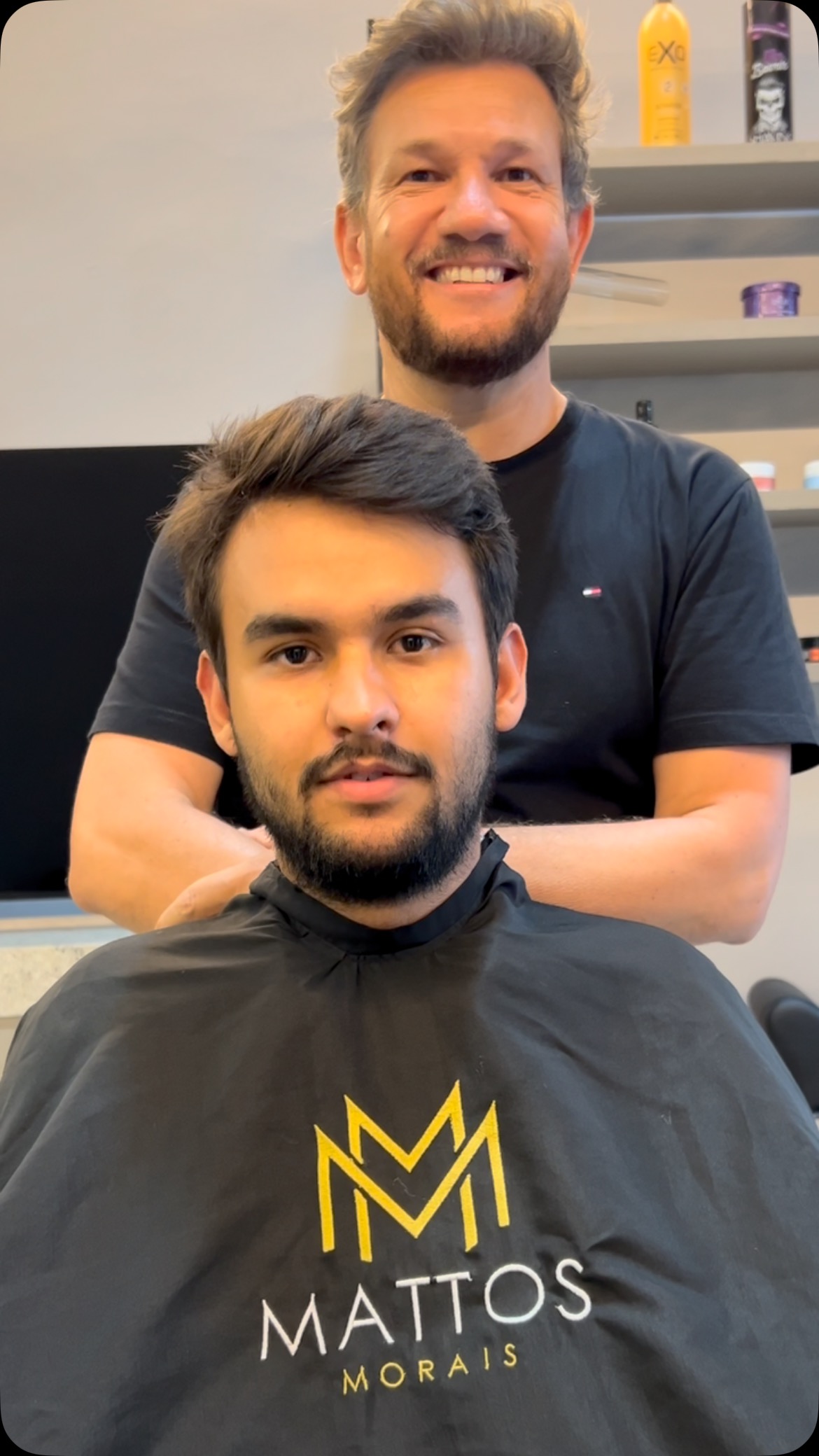 Seguimos com o nosso visagismo! Agende sua consulta visagista e descubra o seu novo visual que irá impactar! 👊✂️ Pra cima!