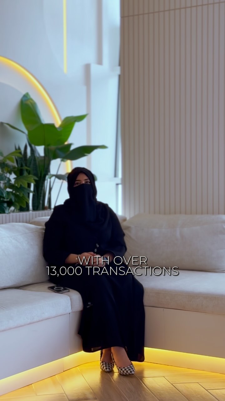 Dubai's real estate scene is absolutely buzzing right now!
From sleek high-rises to stunning beachfront homes, the city’s skyline just keeps getting better. Whether you're investing or just dreaming, there’s no denying the hype.
#DubaiRealEstate #DreamHome #InvestmentOpportunity#LuxuryLiving #DubaiLife #DubaiLuxury #dubai #hijabirealtor #realestate #explore #explorepage #reels #reelsinstagram