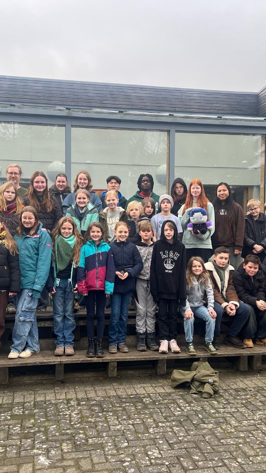 Das Freaky Weeky war super! Eine große Gruppe Teilnehmende und ehrenamtliche Gruppenleiter*Innen im Jugendferienhaus Krekel. Kolpingjugend in Aktion :)
#kobieac #freakyweeky #kolpingjugendaachen #kolpingjugenddeutschland #ferienfreizeit #kolpingwirkt #kolping