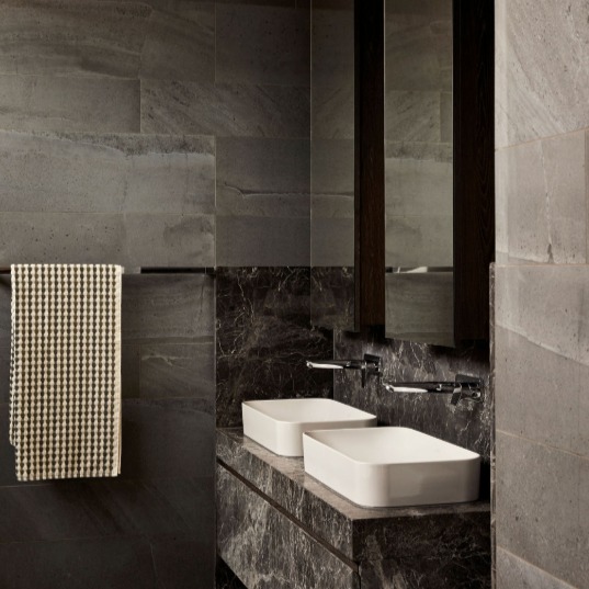 Bold materiality with striking architectural form.
Selling Agent: @tracytianbelcherproperty
Styling: @auraandforminteriors