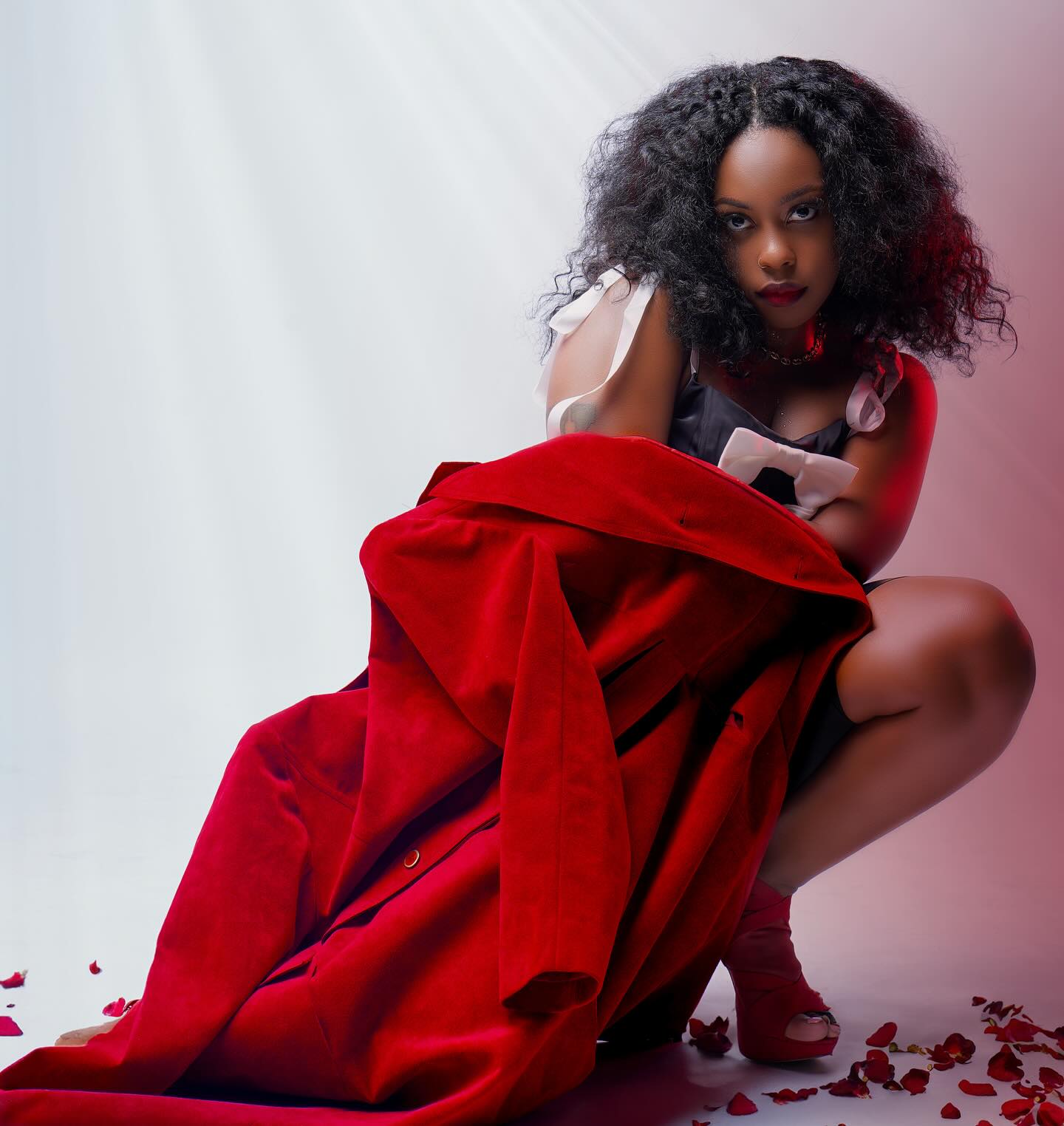 ๐จ NEW MUSIC ALERT! ๐จ
The INFATUATION is OUT NOW on all streaming platforms! ๐นx๐ฆ
๐ My Birthday is March 4th, hml for dets ๐ฅณ
โญ๏ธ @ave_incorporated became an official vendor with the city of Atlanta ๐๐พ thank you @iamsharbates
โญ๏ธ and so much moreee
๐ธ Shot by: @phewdoitbetta
โ๏ธ Edits by: @clipzby_jay
๐ซ Styled by: Yours truly ๐
Donโt just scrollโgo listen! ๐โจ #INFATUATION
#grateful
#missprimrose #infatuation #CanYouBeMine #birthday #pisces #piscesseason #newmusic #listenhere #yoshicrewent #yoshi