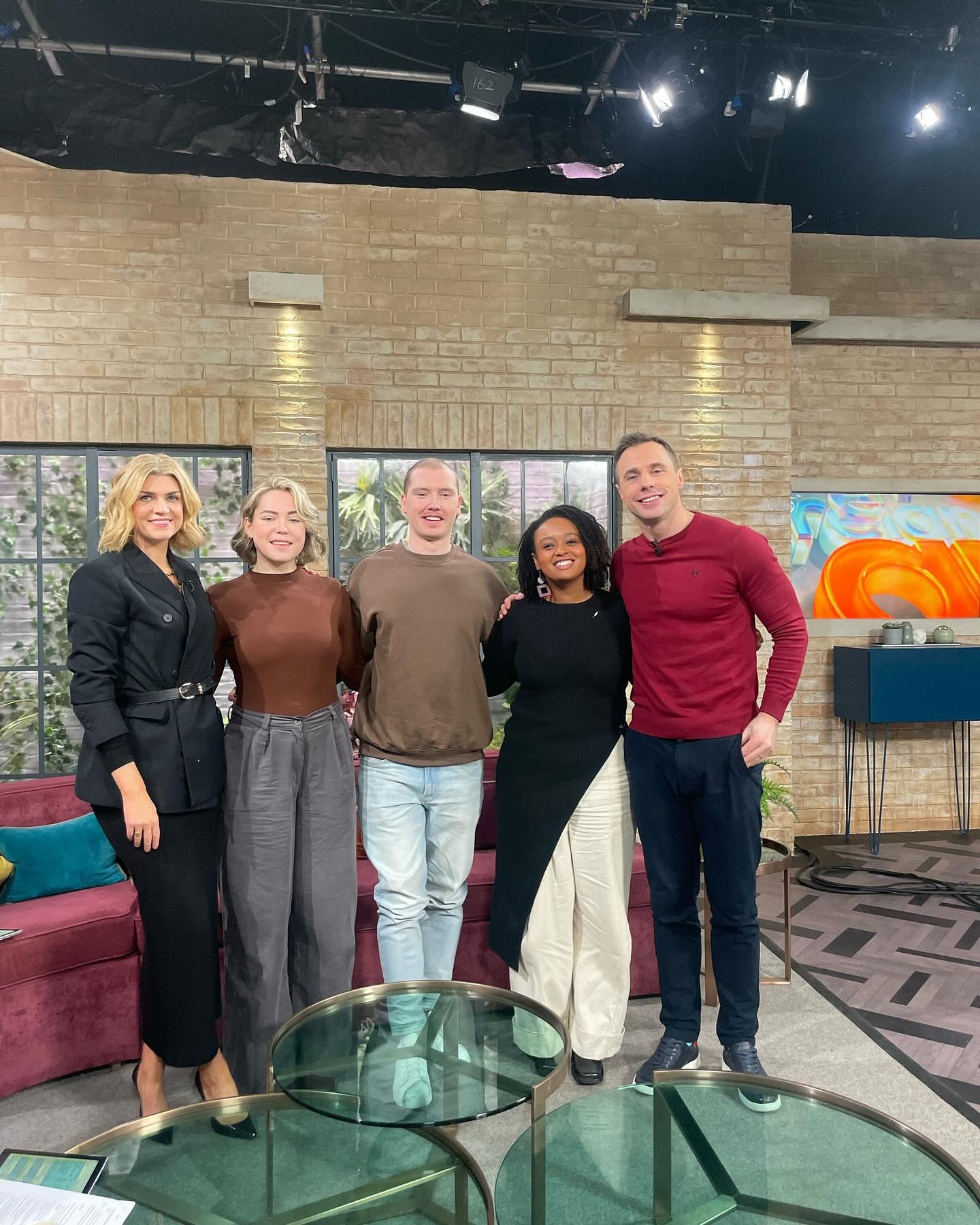 Thank you @irelandamvmtv for having me on to talk about The Knife! 🔪🔪
Catch The Knife on Virgin Media One on Thursday, Feb 27 at 23:00, and if you miss it, watch it on Virgin Media Digital Player online. The link is in my bio!!✨
If you like the film, post about it and leave a review on Letterboxd for your girl 🤠