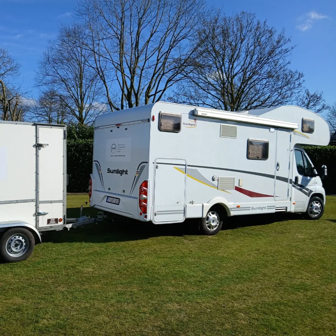 Onze volgwagen is er al helemaal klaar voor 🤩
Wij beginnen aan de voorbereiding voor het zomerseizoen van 2025 😎
Mooie projecten op komst!
Wil je er ook nog bij zijn?
Doe nu een aanvraag via onze site en wij werken uw fietsevent, clinic, teambuilding, vakantie,... tot in de puntjes uit volgens uw wensen!
www.cyclingeventskalmthout.be
Of contacteer ons via:
jorisdeckers@outlook.com
0476/340.532
Zin in 👊
Tot snel!