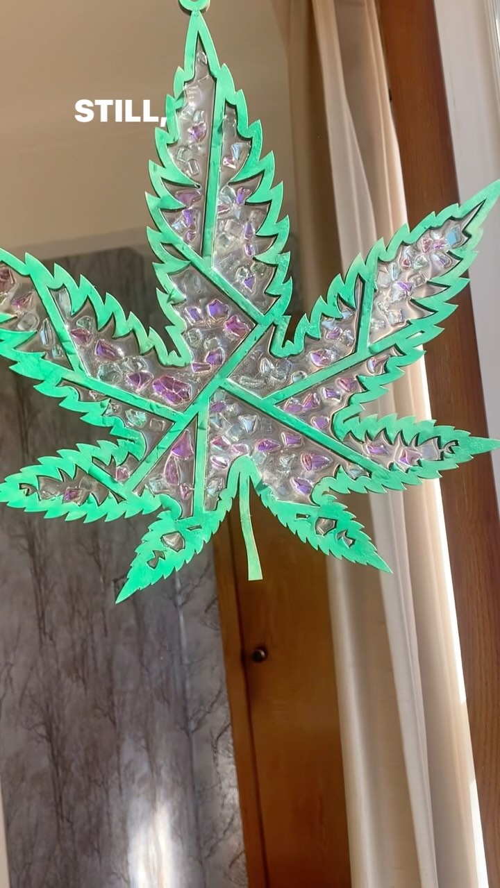 Check out our High Vibes & Sunlight: Marijuana Leaf Sun Catcher Workshop just in time for 4/20!!! 😍 Join us for a **relaxing and creative** craft event where we’ll design **marijuana leaf-shaped sun catchers** that bring vibrant light and good vibes into your space! Whether you’re a cannabis enthusiast, an art lover, or just looking for a unique DIY experience, this workshop is the perfect way to express yourself, unwind, and create something beautiful. Tix link in bio!#pinkgiraffeartstudio #southshorechicago #thingstodochicago #crafter #maker #stainedglass #craftnsip #stainedglassartforbeginners #puffandcraft #420 #420community #420art #this420 #for420lovers #420girl