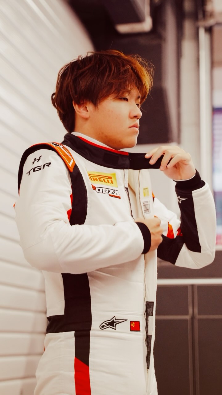 What an insane past few days. Being in the F3 car felt like a breath of fresh air!
With less than a month to go for the first race, I made sure to do all I could this test session to get familiar with the car. Safe to say I can’t wait any longer to get back to it 💪🏼
#fia #formula3 #f3 #hitechgp #barcelona #racing