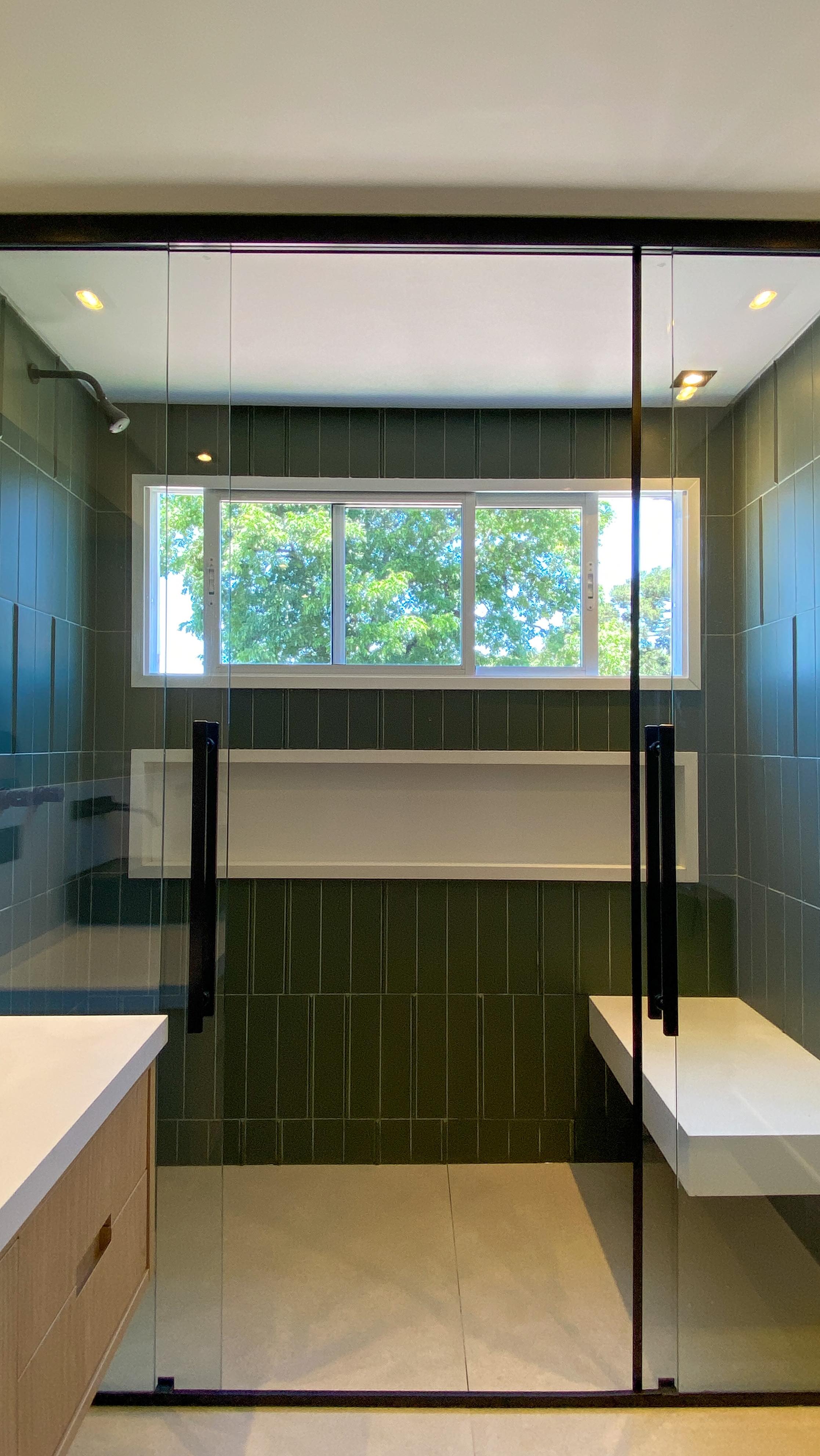 ✨ Transformação Interiores ✨
Dê uma olhada no antes e depois desse quarto com closet e banheiro.
Cada detalhe foi pensado para trazer conforto e funcionalidade.
O que você achou dessa transformação? Deixe seu comentário! 👇
#DesignDeInteriores #TransformaçãoDeAmbientes #AntesEDepois #ProjetoDeDecoração #HomeDesign #InspiraçãoDeInteriores