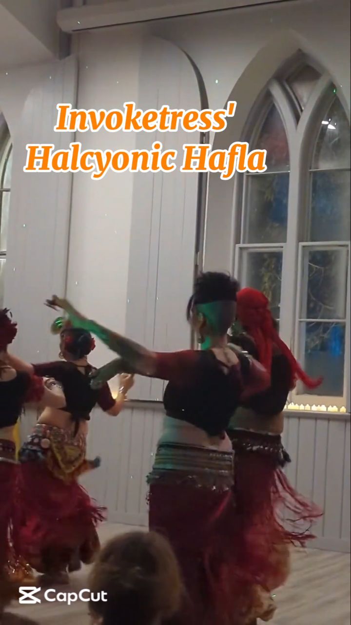✨Halcyonic Hafla Round Two! ✨
Our first one was so much fun—we’re doing it again! Join us for another casual, carefree, and joy-filled hafla!
🕺 Dance party + performances sprinkled throughout
👗 Costume sale & Invoketress swag available
🌟 All levels welcome to perform— DM if you're interested!
📅 Mark your calendars! March 8th at 7pm
📍 Heritage Hall, Guelph ON
💰 $10 suggested donation for admission
Let’s gather in community, dance, and celebrate! 🎶💃
🔗 Link in bio for FB event ❤️