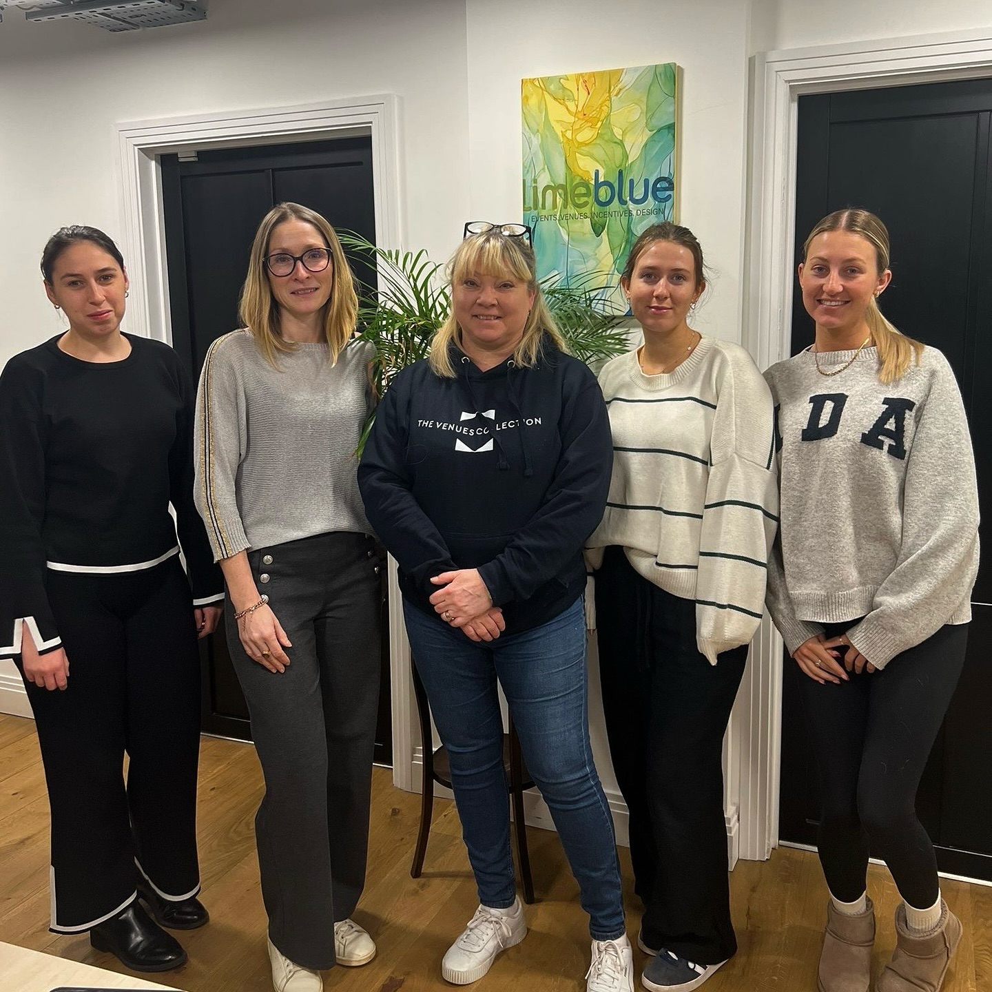Rachel Pearce from The Venue Collection came into to the office to meet with the team. It was lovely to catch up and learn more about the venues collection. Lovely to see you.
Ali Buchanna, Ella O’neill, Marisa Vasco and Lauren Gasser
.
.
.
#limebluesolutions #travel #hotels #events #design #venue #live #virtual #production #av #incentives #rewards #client #sitevisit #uk #teammeeting #successful #LuxuryHotelsUK #venuefinding #eventprofessionals #eventprofsuk #berkshire #cookham #creativesolutions #eventstyling #lifestyle #SupplierVisit #VenueFinding #tvc #GrowTheLove