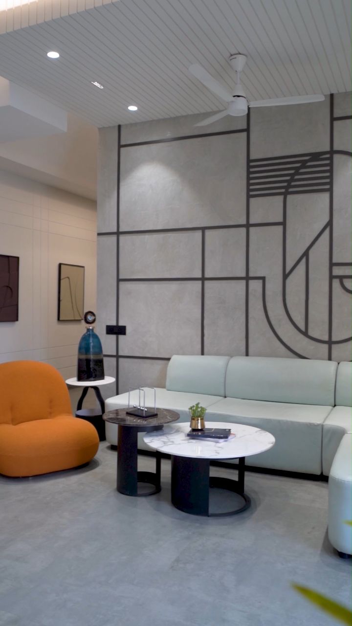 I'm so obsessed with our new office design project ! 🤩 The wall elements are so unique and artistic. It makes coming to work actually enjoyable. Plus, peep those amazing artworks – they add such a cool vibe. Who needs a boring old office anyway? This is where creativity thrives! #officedesign #modernoffice #artwork #officespace #interiordesign