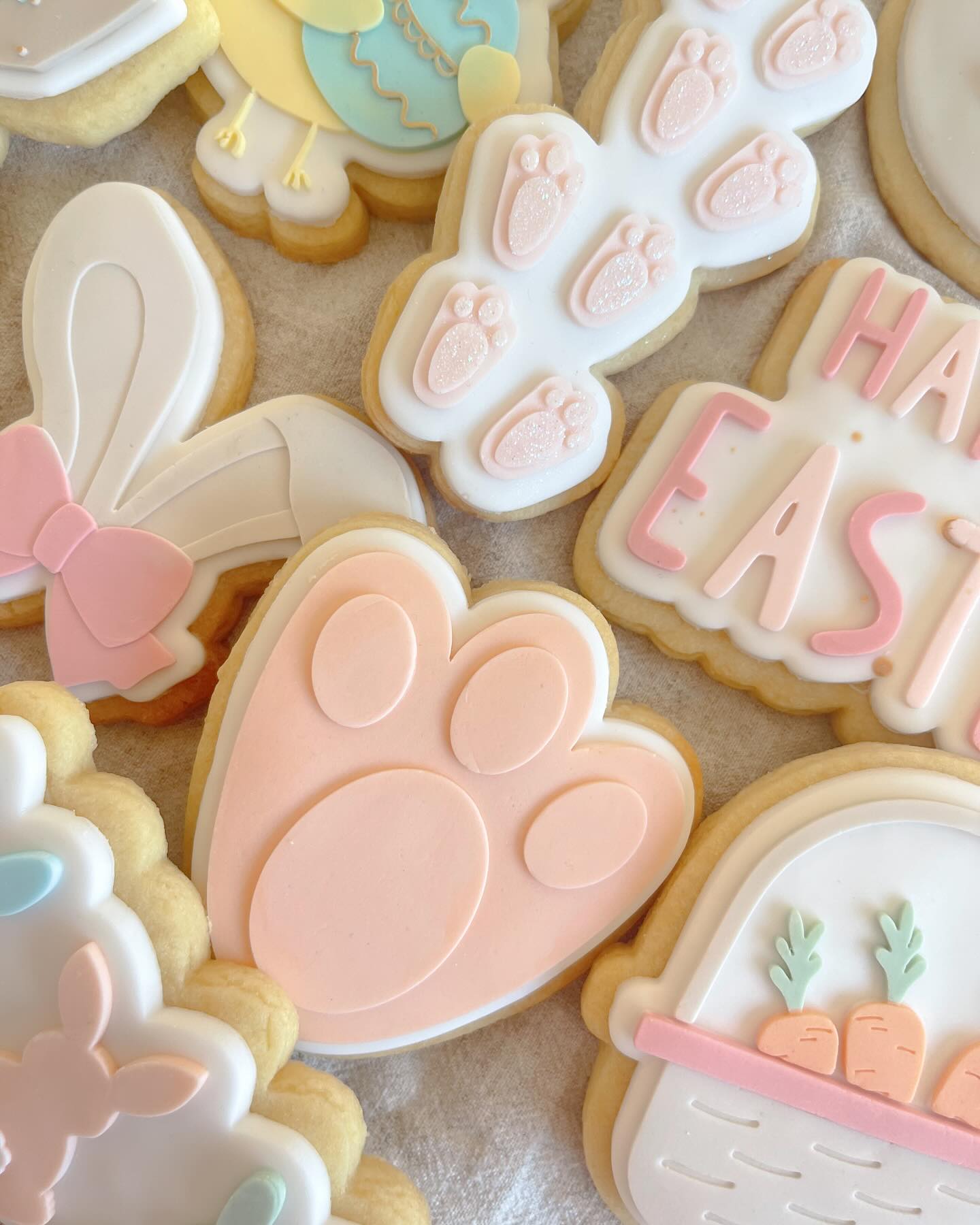 Our Easter collection is available on our website now 🤍🐣
#stampedbyel #cookiestamps #cookieembossers #cookiedebossers #cookiesupplies #sugarcookiesupplies #fondantcookies #smallbusiness #shopsmallbusiness #alburywodongabusiness #bakingsupplies #eastercookiestamps #eastercookies
