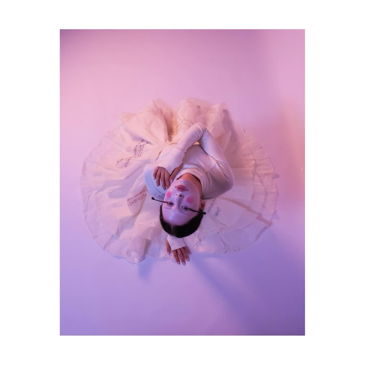 Fleur magique I
#fleur #studio #studioseries #studiowork #studiophotography #photo #photooftheday #photogram #photography #canon #canonphotography #canonphoto #magicmoments