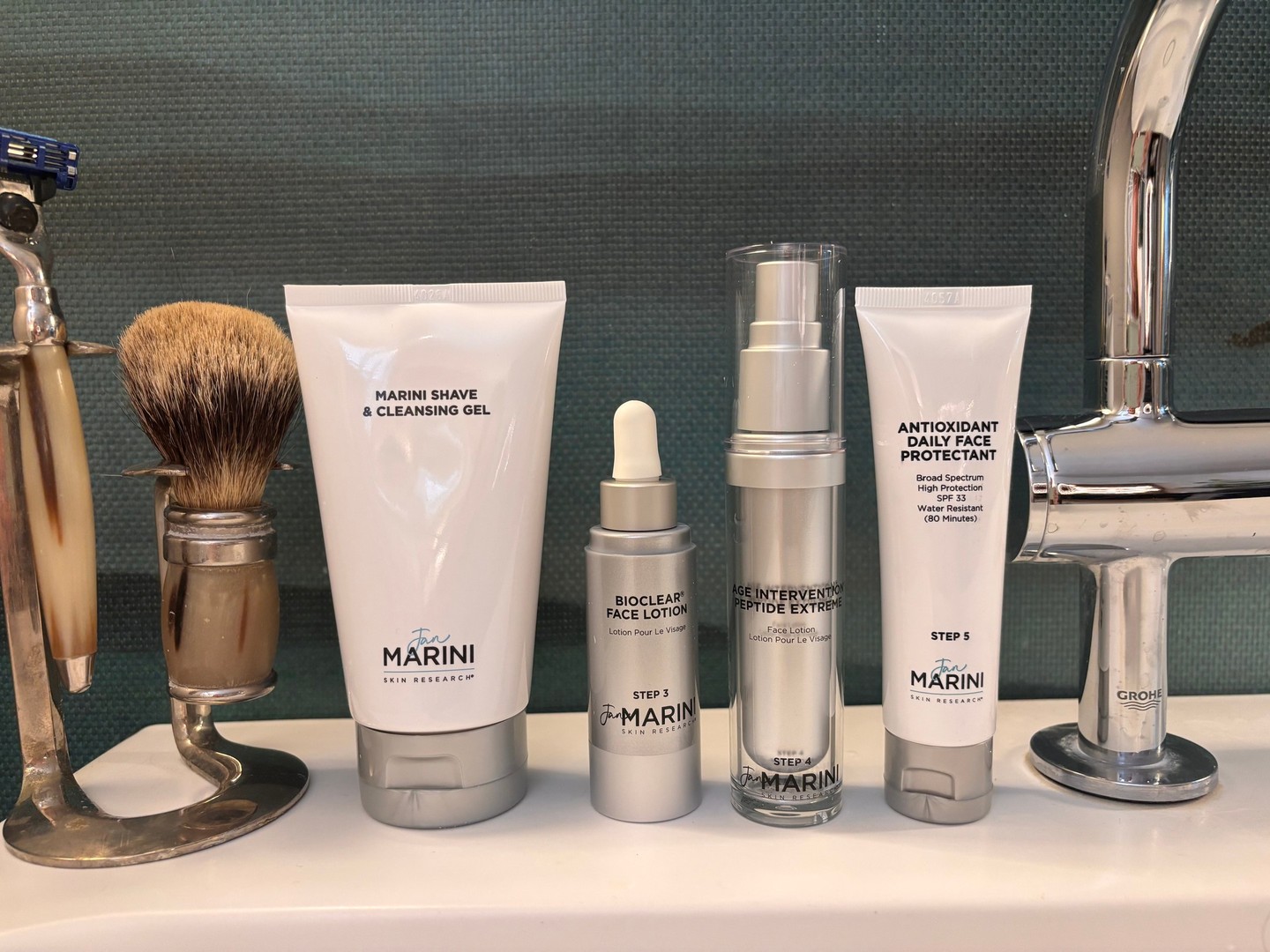 💪 Winner: Jan Marino Skin Research-Men’s System
Finally weaned the husband off olive oil shaving soap & Nivea. After many trials these are the products he rates for an easy shave, improved skin texture, anti-aging skincare & sun protection.
1) Cleanse & Shave Gel
2) resurface-Biockear
3) Hydrate-peptide Extreme
4)Protect-antioxidant daily face protectant
#mensskibcare #janmariniskinresearch #shavinggel