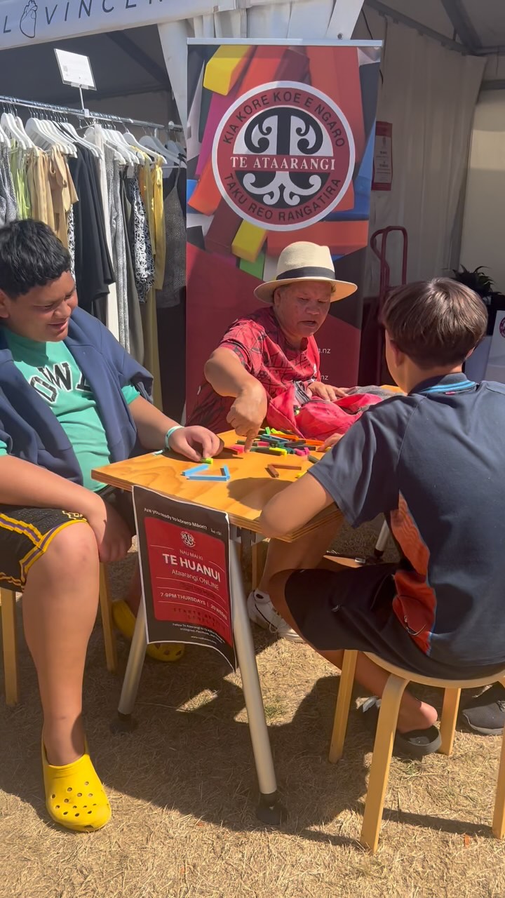Whuuuuu!! Ana! Kātahi te rangi whakahirahira ko tēnā! 😵🤩🥹😎
Day 3 and the vibes were ooooon!! Two more days left to come down and check out our stall and soak in the ihirangaranga. 🩷✨🙌🏽🔥
#teataarangi #tematatini #taranaki #kāhuimaunga #whiuakiteao