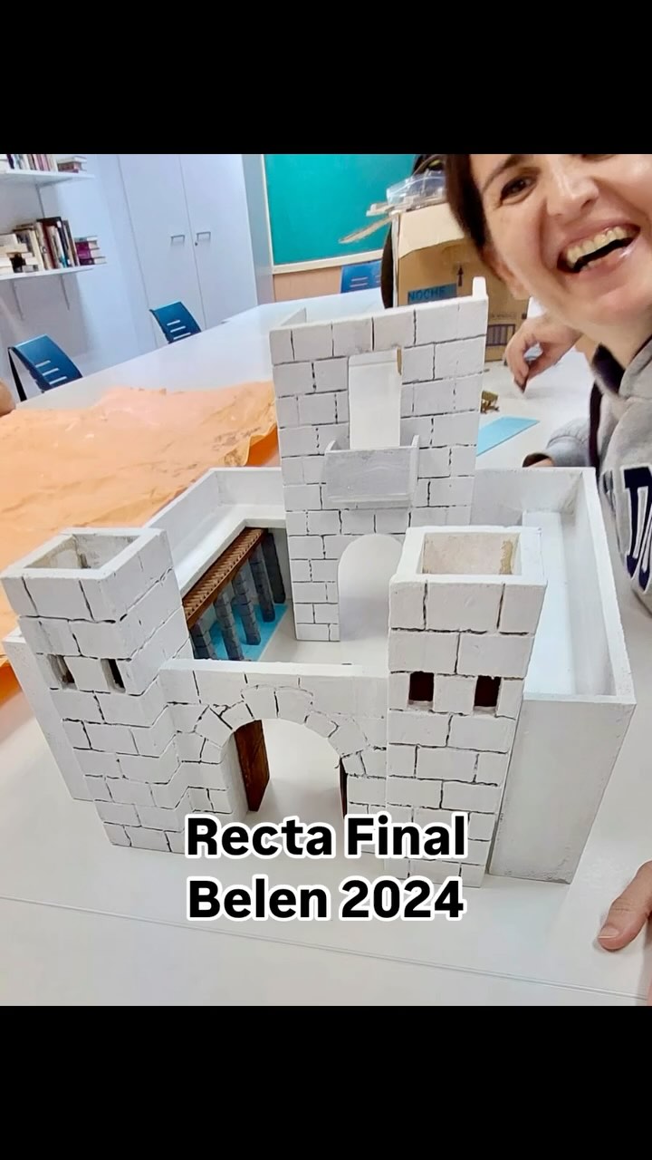 Estamos en la recta final para tener nuestro Belen. No tenemos duda que será uno de los Belenes más espectaculares de Sant Adrià. Os esperamos a todos los días 21, 22, 23 , 28, 29 y 30 de diciembre de 17:30 a 19:30 y el 4 y 5 de enero de 11:30 a 13:30.