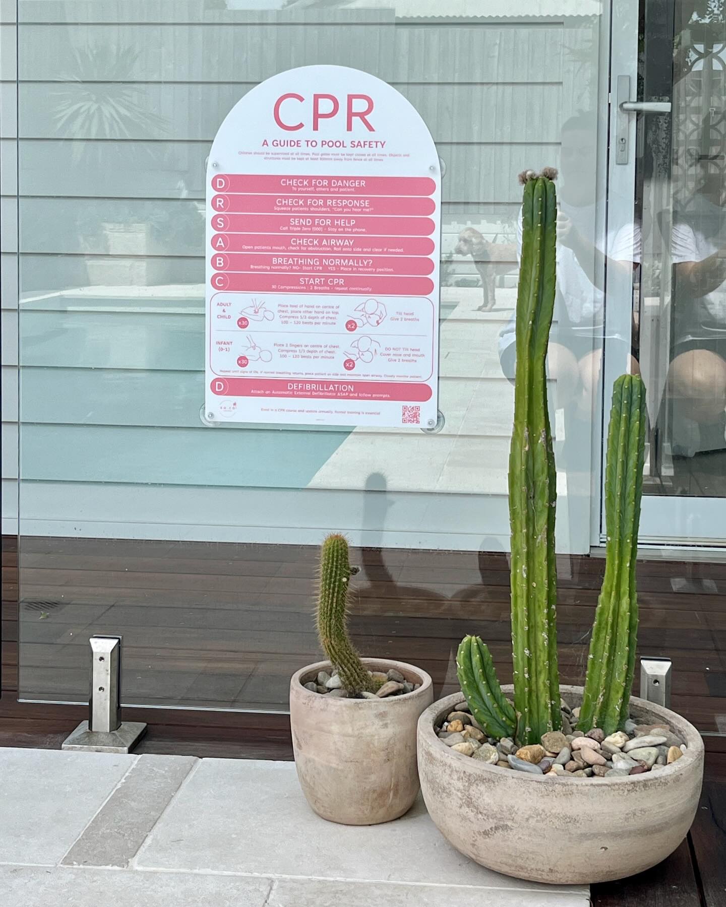 Our Coral arch sign looking all pretty 😍