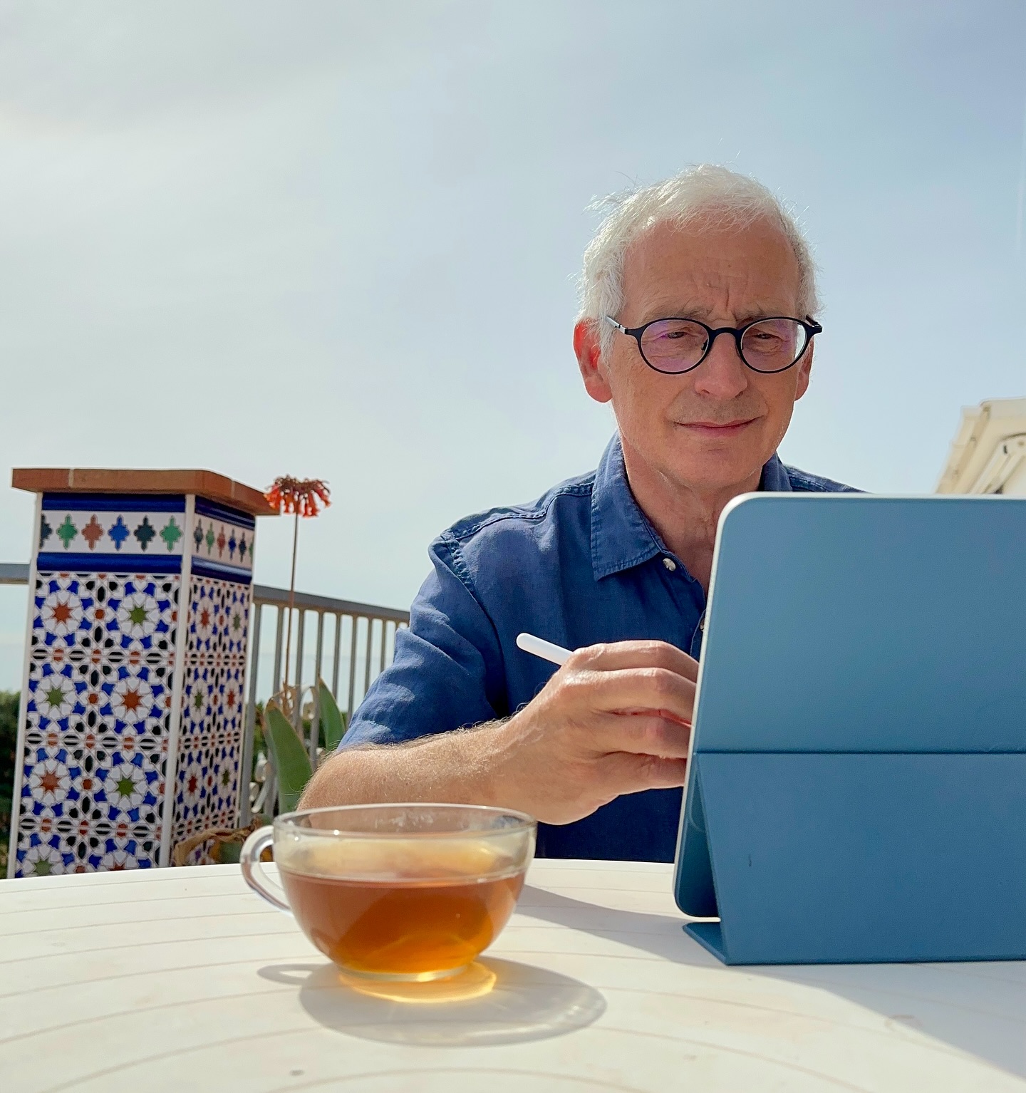 Simple tasks like sending programs or getting breakfast are so much nicer in the sunshine and surrounded by palm trees and the blue Mediterranean.