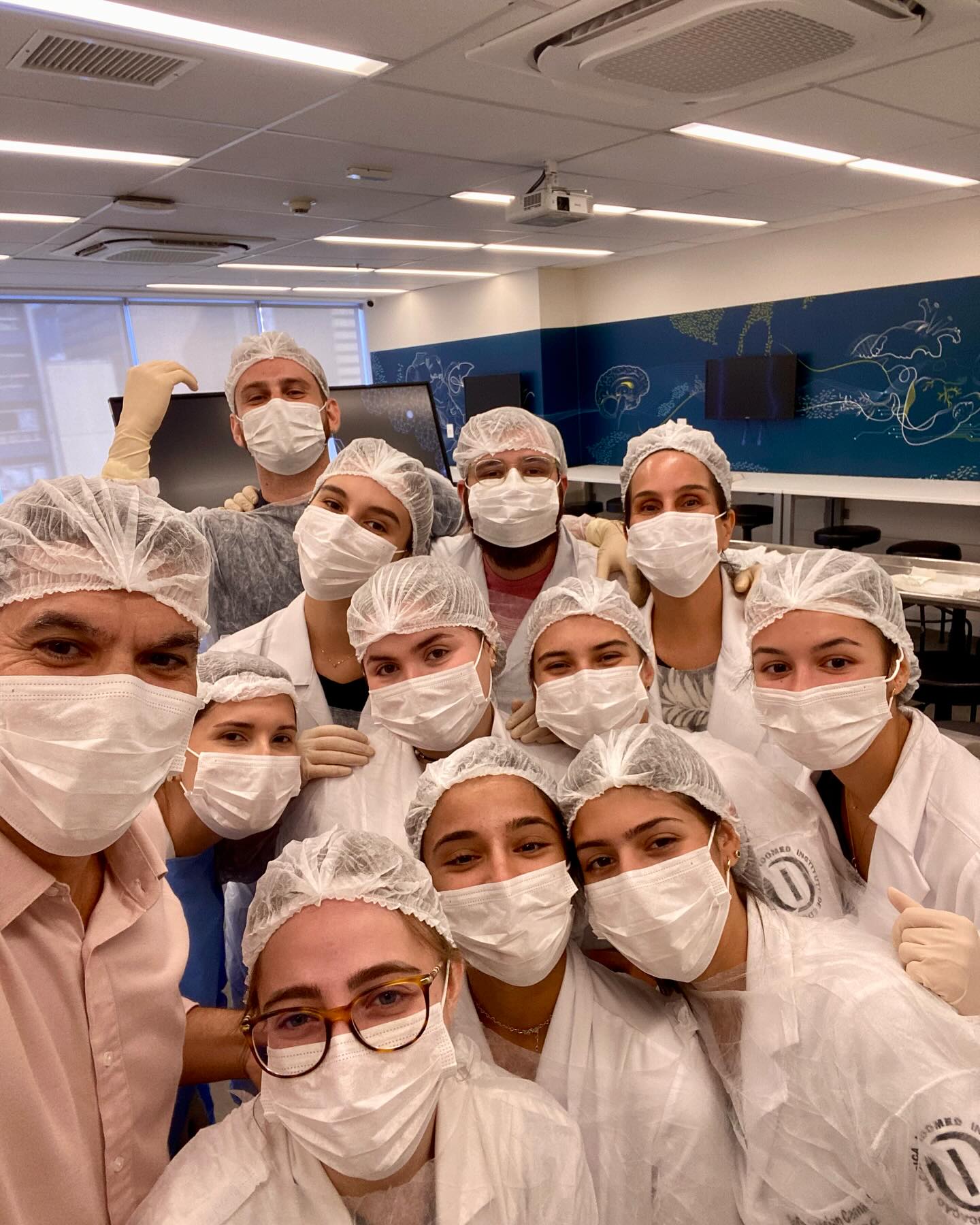 Aula Pratica de Paramentação cirúrgica - clínica cirúrgica IDOMED / Estácio — Turma muito especial !