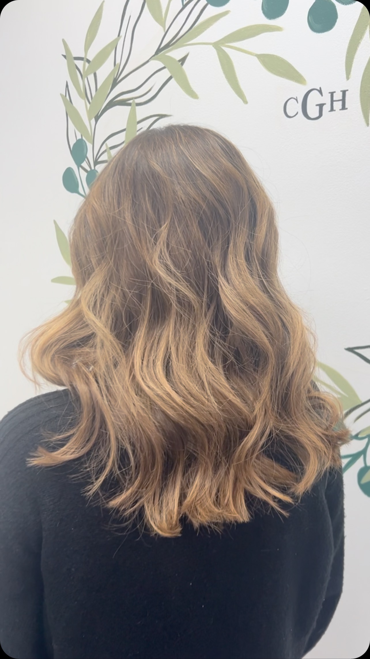 look at these waves 😍
DM or ring the salon to get booked in today!