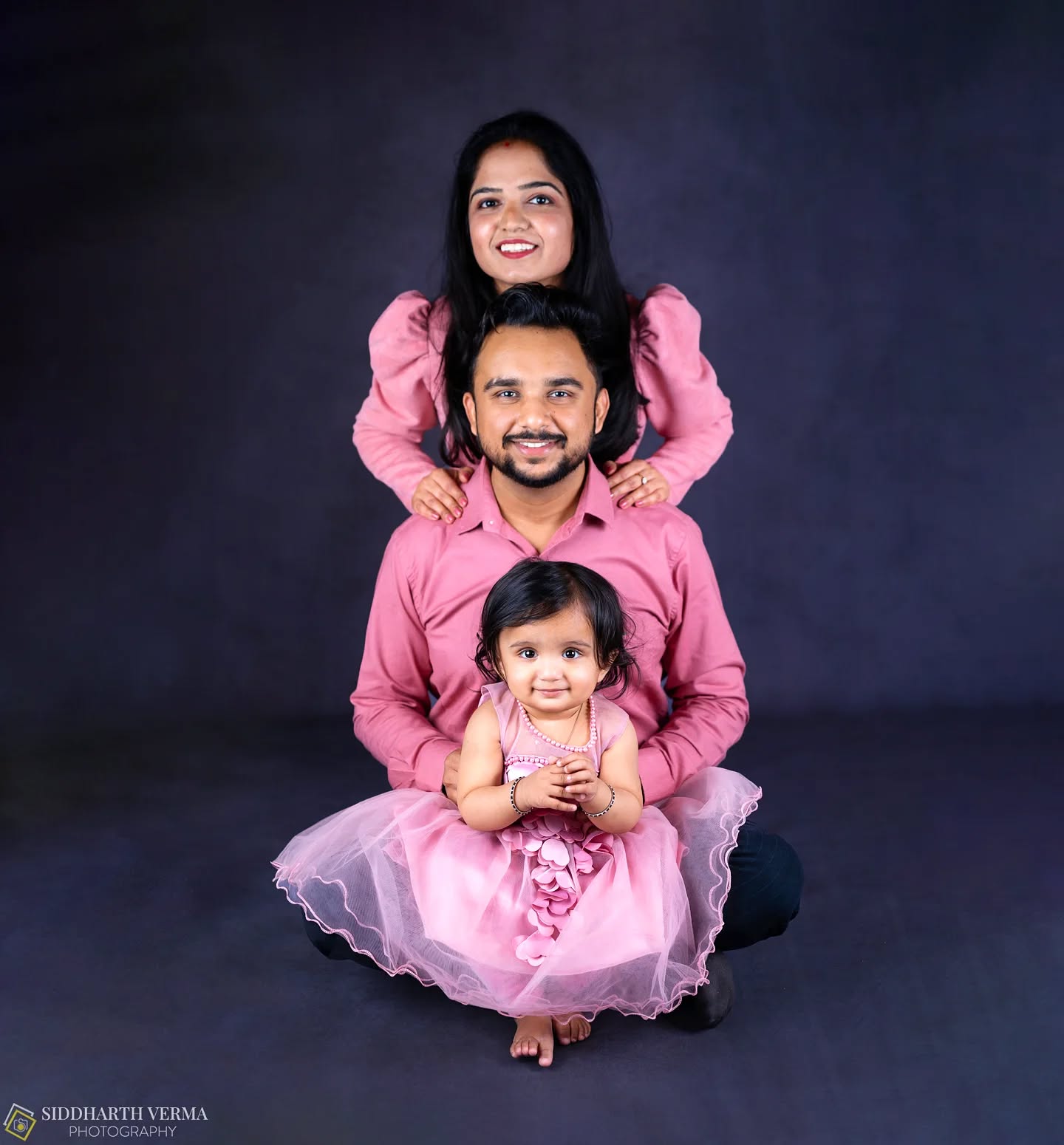 Because childhood is fleeting, but love lasts forever. 💛
One day, these tiny feet will grow, but the love shared today will always remain. Let’s capture your family’s warmest moments so you can hold onto them forever. 💕📷
DM now to book a heartwarming family photoshoot in Delhi, NCR @siddharthvermaphotography
.
.
#siddharthvermaphotography #babyphotographerdelhi #familyphotography #babyphotography #babiesofinstagram #delhiblogger #delhimomblogger #momblogger #motherandbabyindia #instafamous #babybloggers #gurugrammers #noidadiaries #explorepage #delhi #noida #gurgaon