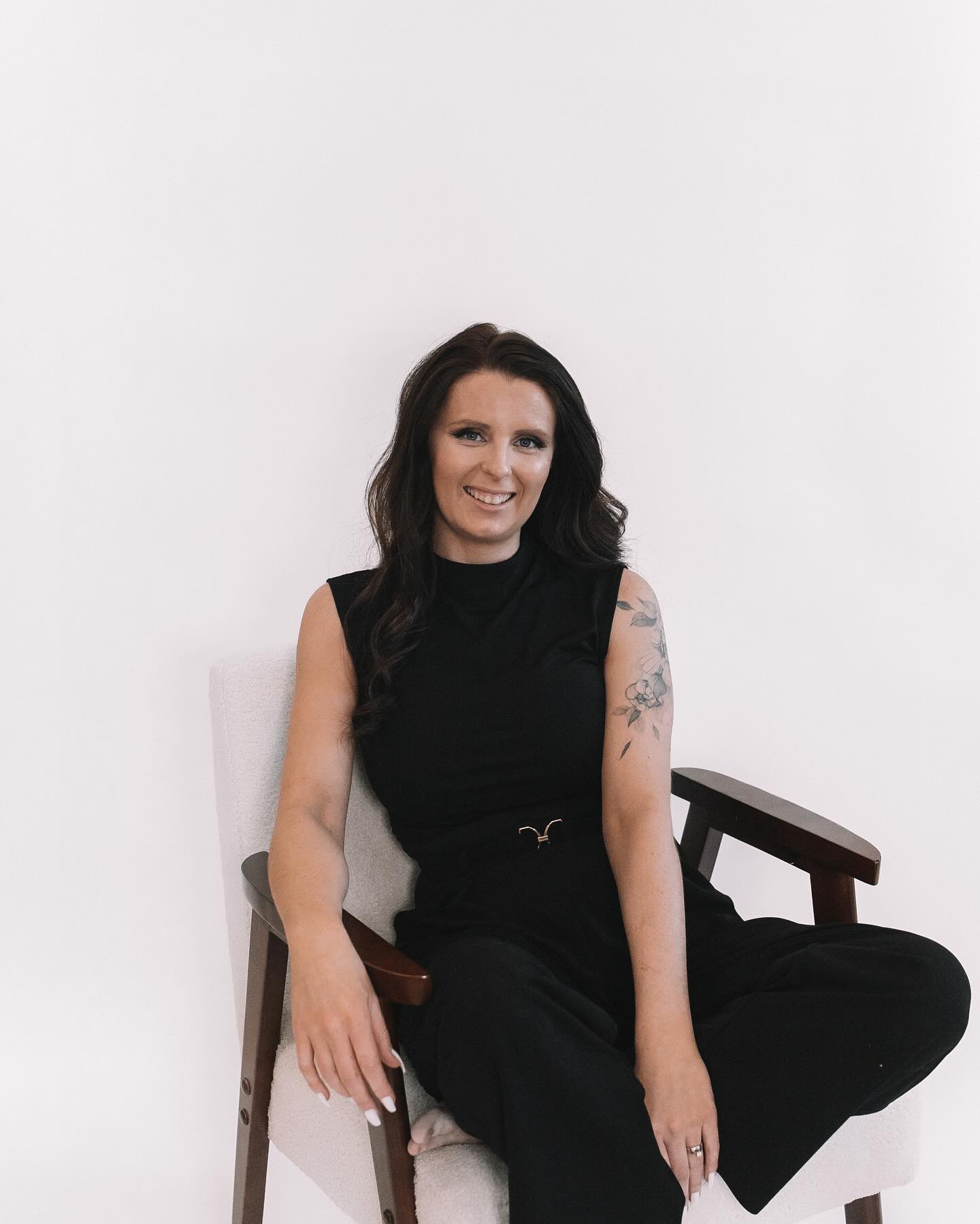 Hello ✨
With so many lovely new followers recently I though it was about time I showed my face 🫣 I’m Olivia, and I LOVE all things weddings. I am so excited to capture the gorgeous couples I have booked so far !
Nice to meet you new followers 👋🏼
I am so excited for the beautiful weddings I will be a part of in 2025/2026 🥰
Also hit that 3K mark recently - thank you all so much!
-
www.oliviaamyphotography.com
-
-
#yorkphotographer #yorkphotography #ukphotographer #wedding #weddingphotographer #weddingphotography #secondshooter #ukweddingphotographer #yorkweddingphotographer #yorkshireweddingvenue #yorkshireweddingphotographer #yorkshirebrides