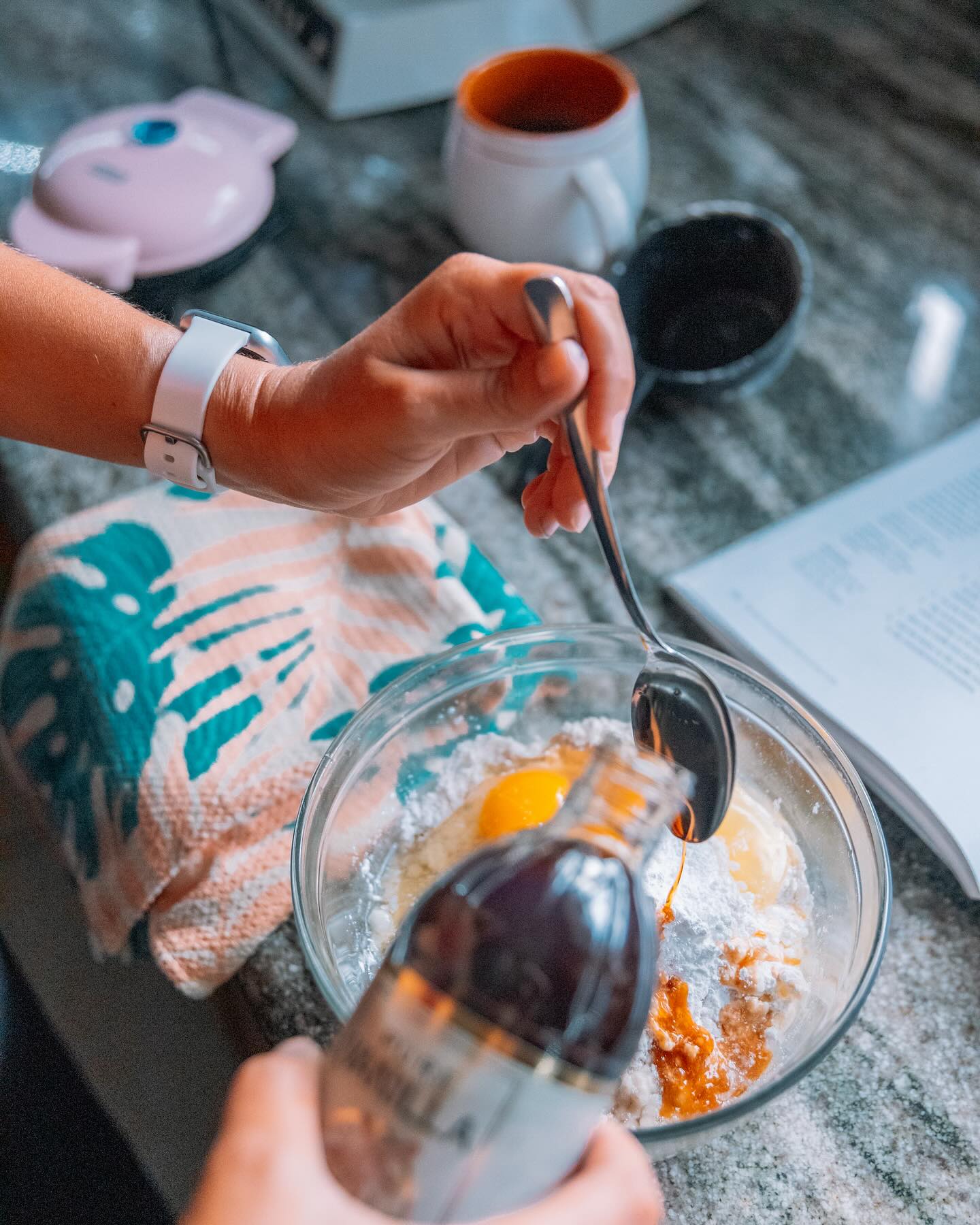 Start off this new week with doing what you love ❤️. If baking is your passion, you definitely need to have our high-quality and durable towels. They can help you maintain a clean kitchen while also adding comfort! 🎂
#hawaii #localbusiness #baking #kitchen #towels #comfort #passion #newweek