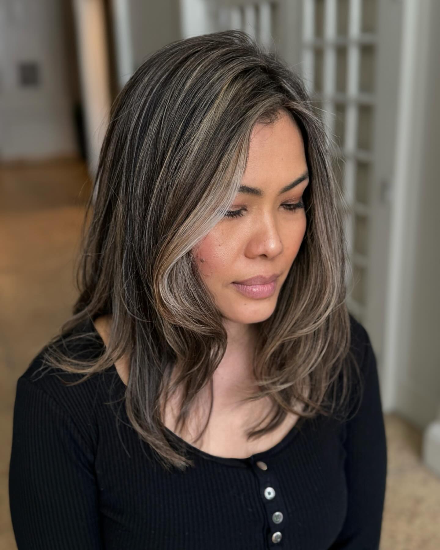 Fall in love with your hair all over again! We’re loving Tien’s gorgeous new dimensional color – our signature foliage technique gives her the perfect blend of depth and brightness, adding that extra pop to her look. And after our Balmain hair blowout, her locks are unbelievably shiny and smooth! Ready for a fresh, radiant style that turns heads? Book your appointment today and let’s bring your dream hair to life!
#HairTransformation #HalifaxSalon #DimensionalColor #SignatureFoliage #FreshLook #ConfidenceBoost #hairinspiration