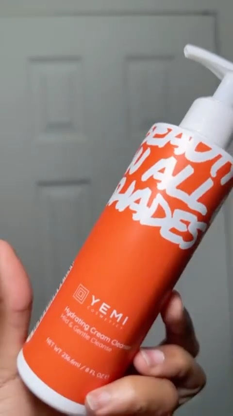 Morning Pamper ft our Hydrating Cream Cleanser! ✨🧡 #yemicosmetics #yemitribe #flip #repost #skincare #hydratedskin #cleanser #cosmetics #beauty #jesus #christian #christianbeautybrand