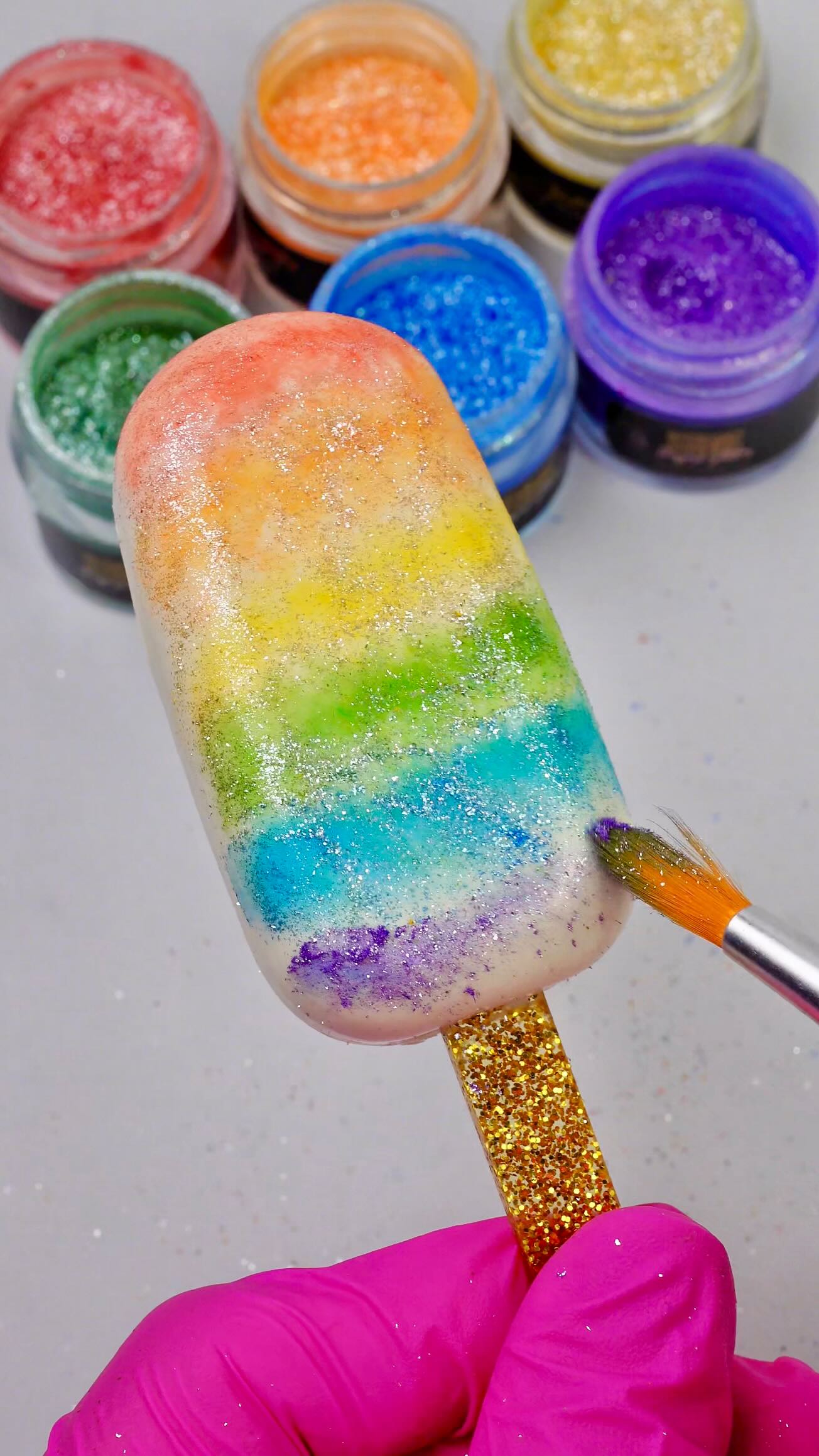 A quick demo to show just how pigmented our edible glitters are. This rainbow watercolor design is perfect for a St. Patrick’s Day theme! 🍀🌈
Available at www.shinedessertglitter.com!✨
#EdibleGlitter #Glitter #StPatricksDay #ShineDessertGlitter