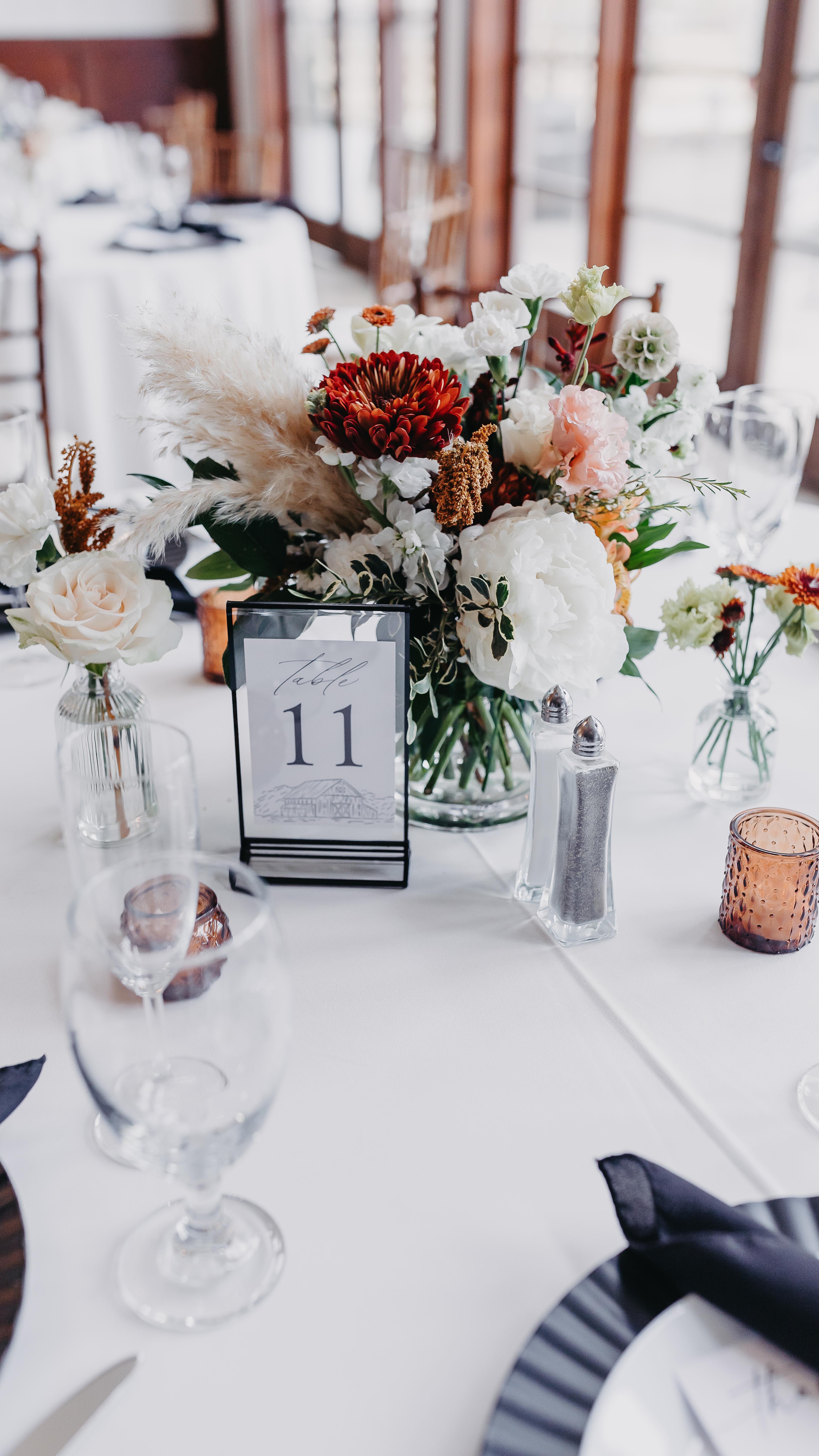 We have a variety of rentals that help curate any table top dreams. We work with all budgets!
A accent black charger can lift and change the mood of a place setting. Pro tip, sometimes your package includes place settings. All you have to do is upgrade one statement piece to create a different look.
Let’s Chat!
Tabletop rentals and design: @gabznglitzevents
Venue: @crcranch_weddings
Florals: @tiffani_co_floral
Photographer: @amandacaitlinphotography
#moody #tablesetting #tabletop #latinaownedbusiness #details #temeculawinecountry #temeculawedding