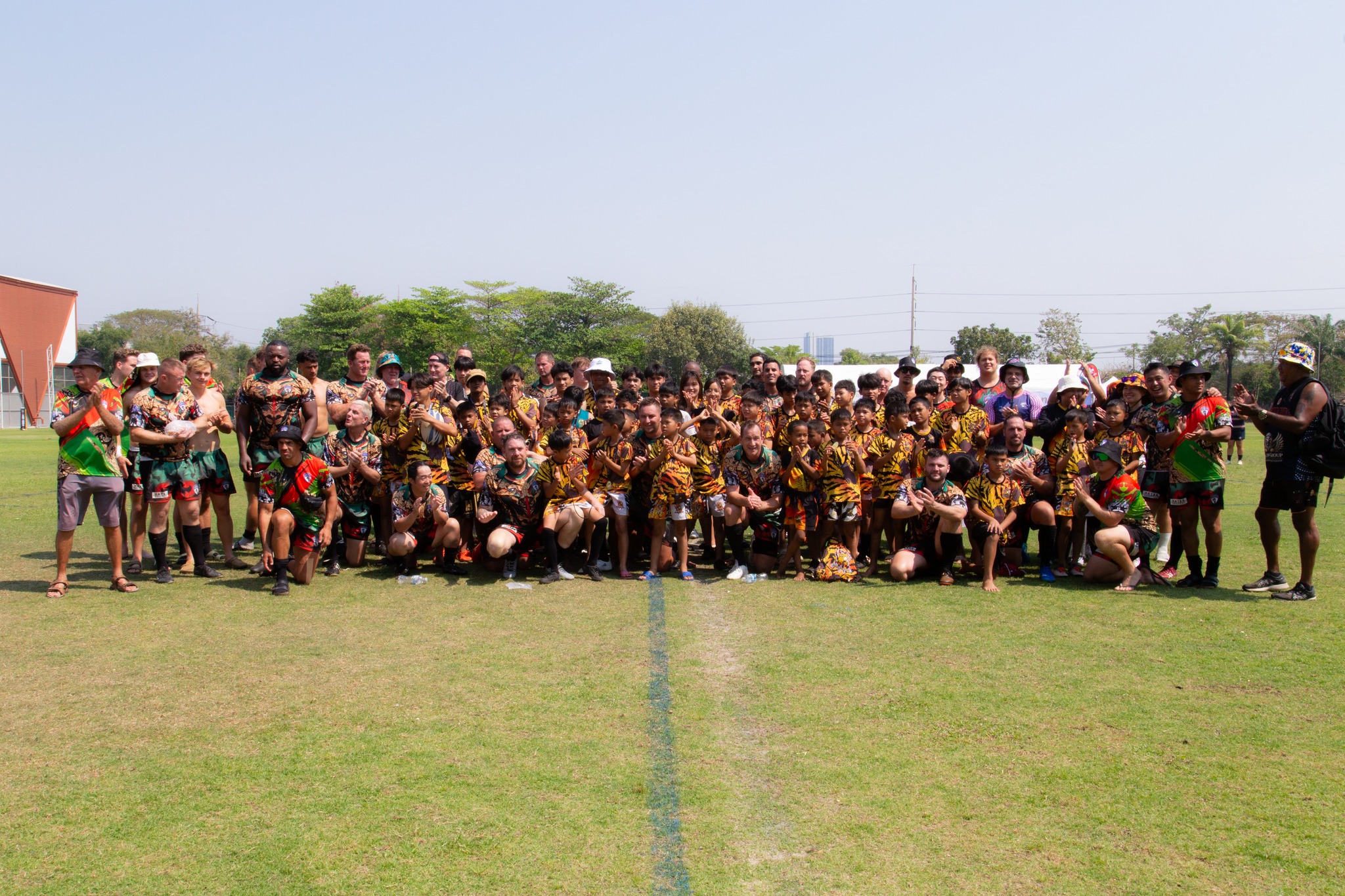 A Heartfelt Thank You from Nak Suu
We at Nak Suu would like to extend our deepest gratitude to the incredible teams who have generously contributed to our program. Your financial support, boot donations, and clothing donations make a significant impact on the lives of our young athletes.
A special thank you to Jamboys, @bangkok_bangers, @zarlequeens, @hkfcrugby, and @dbpirates_hk for your generosity and commitment to our cause.
Your contributions ensure that our kids have the proper gear to play rugby and the necessary support for our weekly training sessions. Thanks to you, they can continue to grow, develop, and thrive in the sport they love.
Thank you for being part of this journey with us! 🏉💙 #naksuurugbyacademy #naksuurugby #naksuu #RugbyForGood #thankyouforyoursupport #bangkok10s #thailand #bangkok