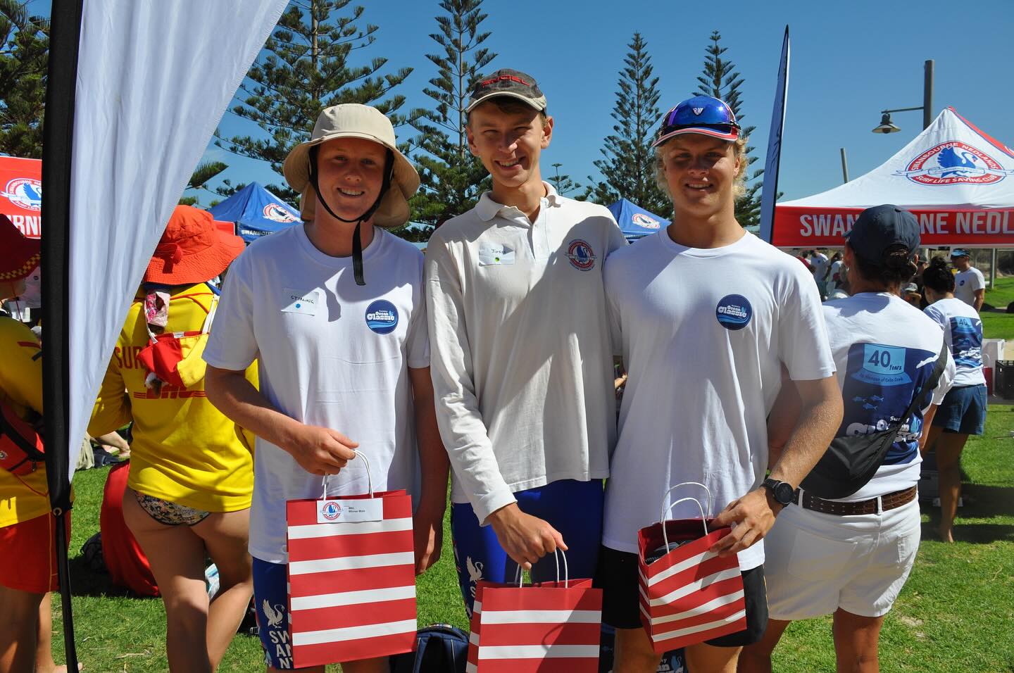🏅Swanny Ocean Classic Winners & Prizes🏅
Congratulations to Mike Ledger and Kristy Brackstone for taking out the 2025 Swanny Ocean Classic mens and women’s swim categories! Mike (now a 3 time winner) followed very closely across the line by Madoc Lanfear-Appleby and Richard Kerr, with Kristy trailed by Alyssa Peake (U/18 F winner) and Hikaru Iwata. Callum Brown-Neaves was the first U/18 M across the line.
Congratulations also to run winners Chris Hazell & Ninette Lorenzen, SUP winners John Fox & Carol Parker, mal winners Stirling Stilwell & Emily Measey, and all age group category winners
We’d like to express a big thanks to the great prizes contributed by a number of amazing local business, including:
🐠 @fiskiswim
🥤 @daisiescottesloe
🛳️ @franmarine_underwater_services
🌅 @oceanbeachhotel
🍽️ @theshorehouse
🥩 @pronto_butchers
🛠️ @bunnings
🌱 @dawsonsgardenworld_swanbourne
🍞 @north_street__store
🍴 @theclaremont
🩱 @funkitaswimwear
Please support these great local businesses who support the Swanny Ocean Classic, and help make it the great event it is.
And we can’t forget thanking the awesome @sourbandofficial for pumping out the rock that drew everyone to the presentation area to watch!🎸🎤
#swanny #swannyoceanclassic #ows #perthisok #swanbourne #nedlands #eventpartners #sponsor