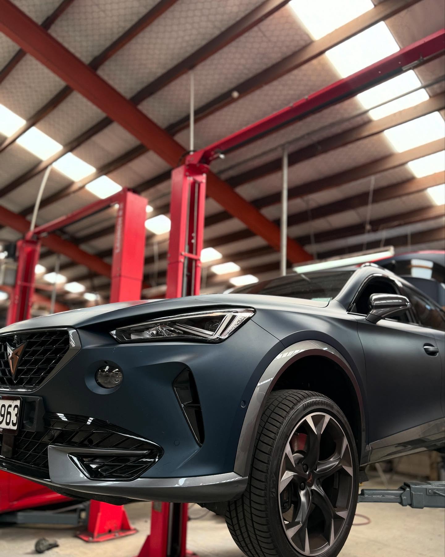 Are you in the market of a brand new vehicle from your nearest dealership and curious of its towing capabilities prior to purchase?
The answer is anything is possible 🔥
This prime example of a 2025 model vehicle in our hands recently, for an instant upgrade ready within hours for the road!
Bookings now open chat to our team for more info!
📞 07-847-2735
📍28 King Street, Frankton