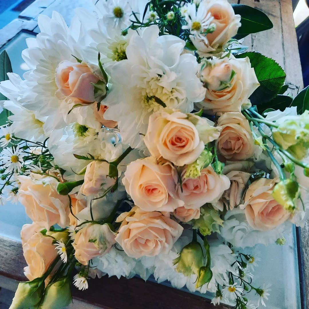 Bouquet floreale allestimenti floreali
Sito web www.ilbocciolo.it
tel 375.7499450
pagina google⤵️⤵️⤵️⤵️
https://maps.app.goo.gl/KWaa4z4Ve99PmAZJ8?g_st=com.google.maps.preview.copy