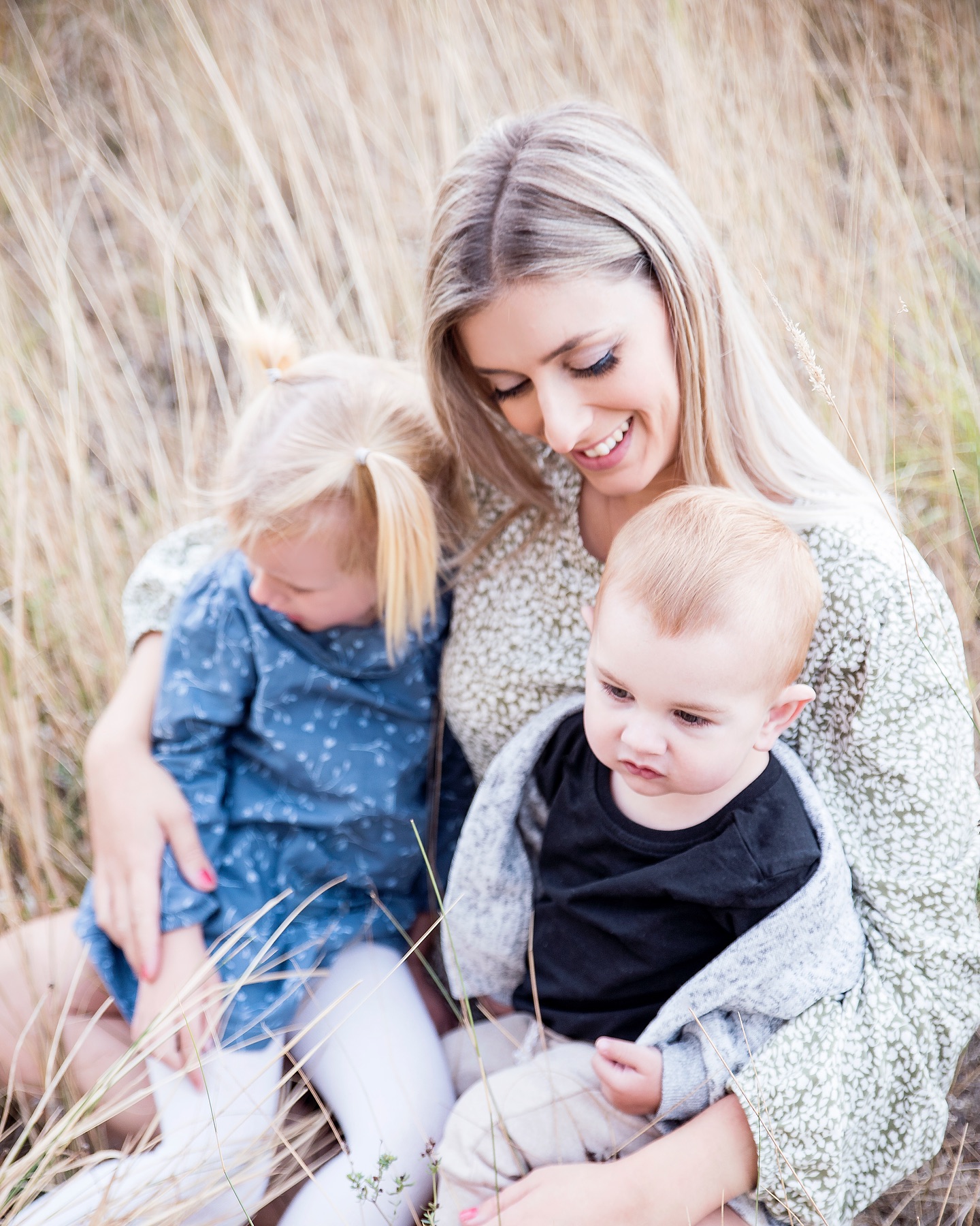 ✨ Capturing the love, laughter, and little moments that make your family unique! ✨
Life moves fast, but your memories don’t have to. Whether it’s cuddles with the little ones, giggles between siblings, or a special moment with grandparents, a professional family photoshoot turns fleeting moments into timeless treasures. 💛
#FamilyPhotography #CaptureTheMoment #SomersetWestPhotographer #CapeTownPhotography #TreasureTheNow #capetownfamilyphotographer #somersetwestphotography #jonkershoeknaturereserve