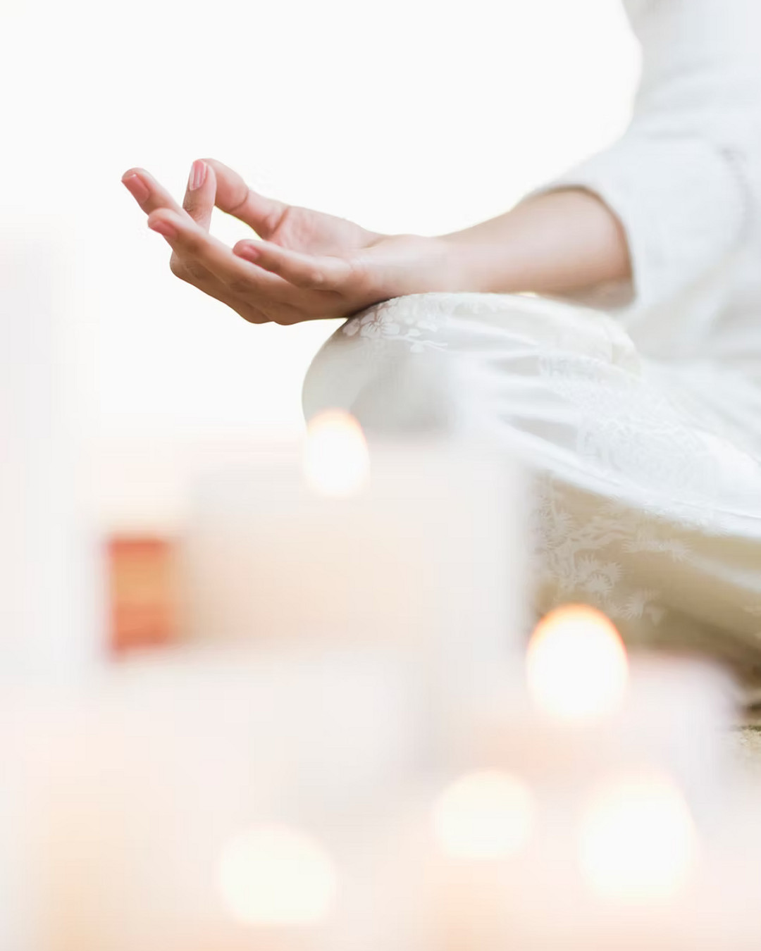 Te comparto mi último artículo sobre la meditación y la práctica del mindfulness. Ojalá lo disfrutes! 🌟🧘♀️La meditación ha sido una herramienta invaluable para transitar momentos difíciles en mi vida, que me permite abrirme a nuevas posibilidades. Es un regalo para quienes buscan sanar, crecer y vivir con mayor plenitud. Nos invita a ser testigos compasivos de nuestra experiencia, a aceptar lo que es y así transformar el #sufrimiento en #sabiduría #meditacion #mindfulness #trauma #psicoterapia