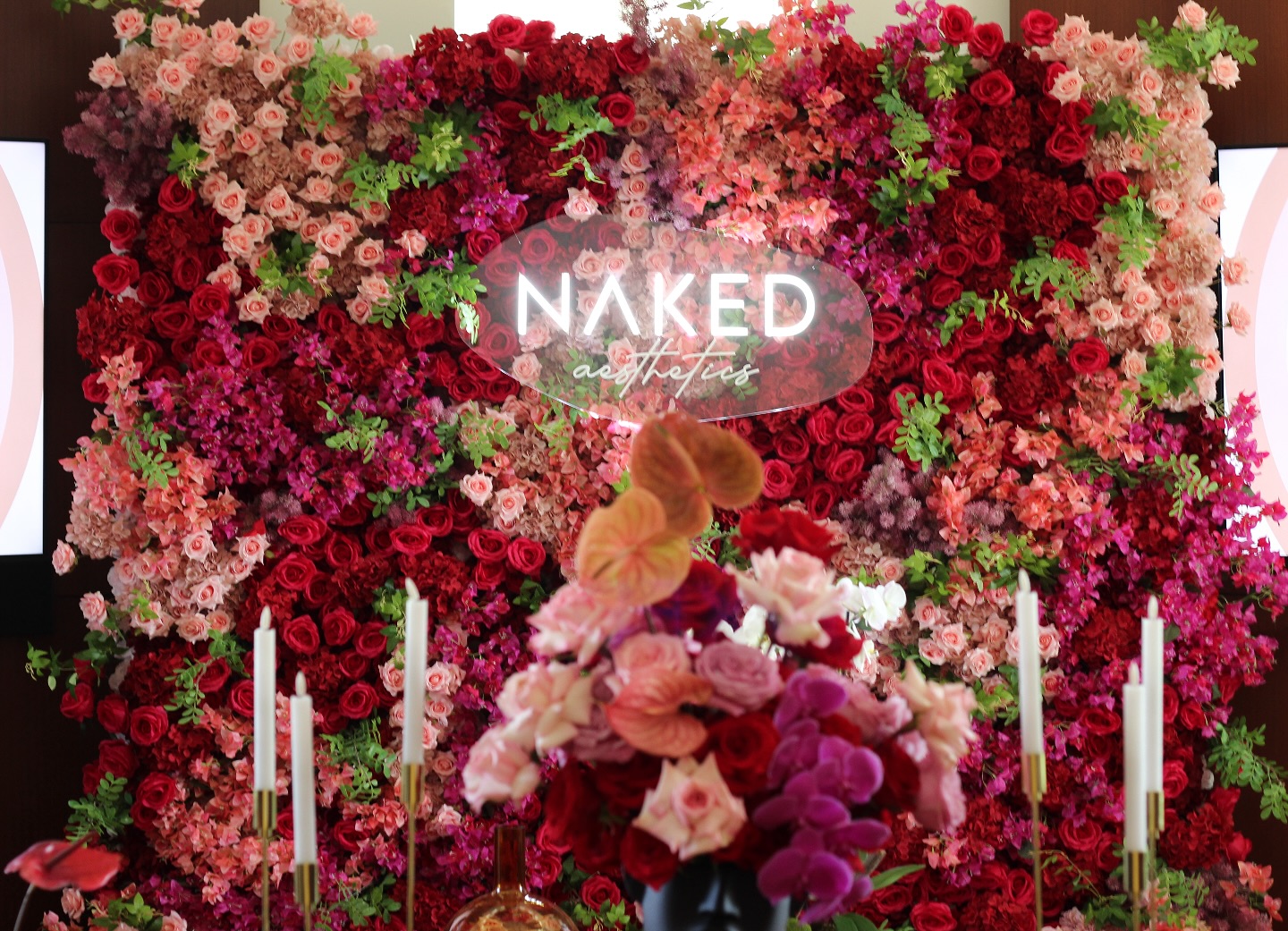 Our stunning Valentine Wall in all her splendor for @nakedaestheticsmia event!
Do you want a showstopper to really catch the eye of your guests? HERE IT IS! 7D exclusive design from yours truly ๐โจ๐