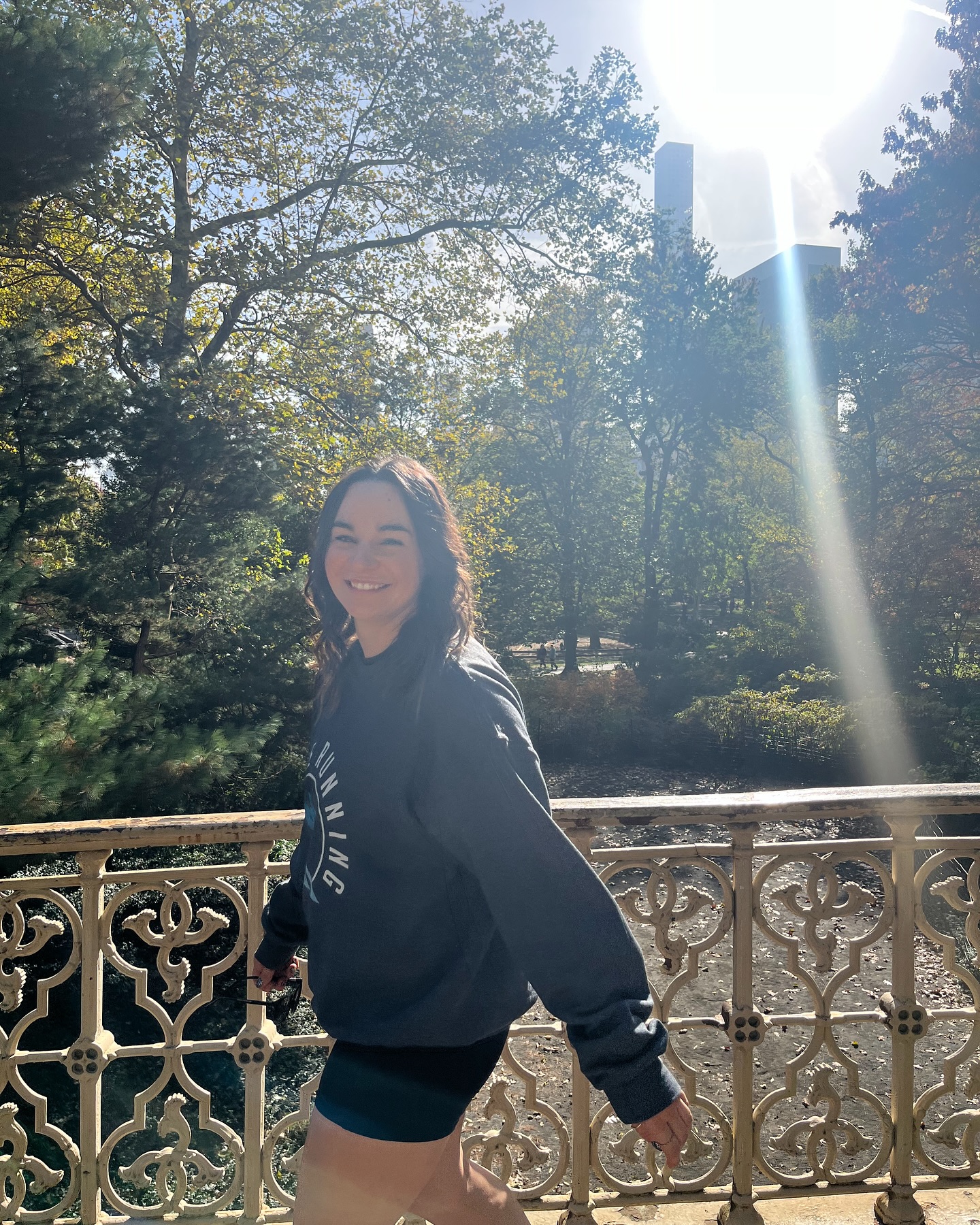 Dreaming of running the streets of NYC again 😍 who else put their name in the lottery?! 🤞🏻🤞🏻🤞🏻 #nyc #nycmarathon #marathon #run #runner