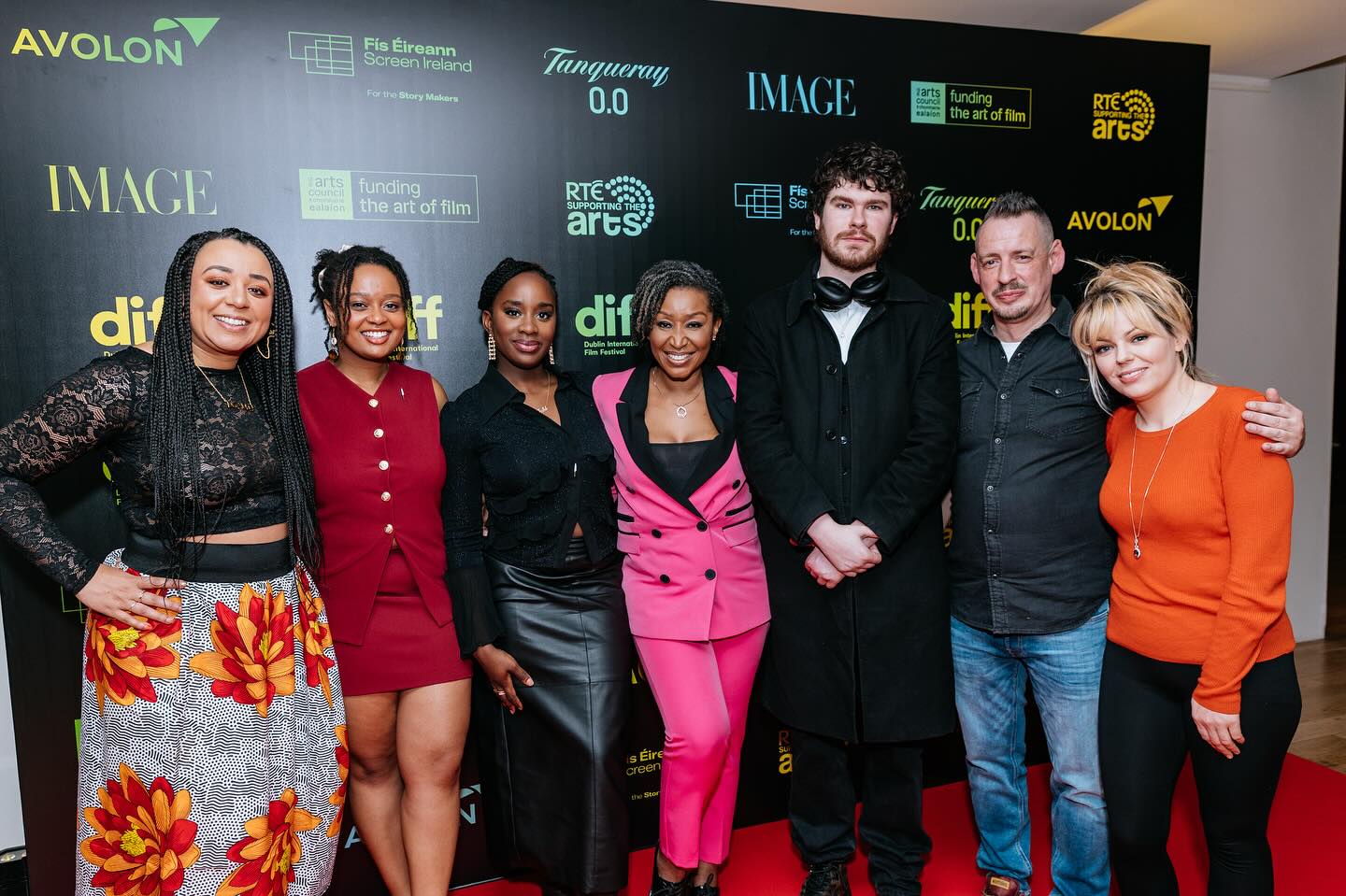 Still reeling from last weekend’s premiere of The Knife! Thank you so much @virginmediatelevision and @dublinfilmfestival for having us! 🔪🔪
Stream The Knife on Virgin Media Player or watch us on Thursday night at 23:00 🫶🏾🫶🏾🫶🏾
Y’all boutta be sick of me posting about this short 🤪