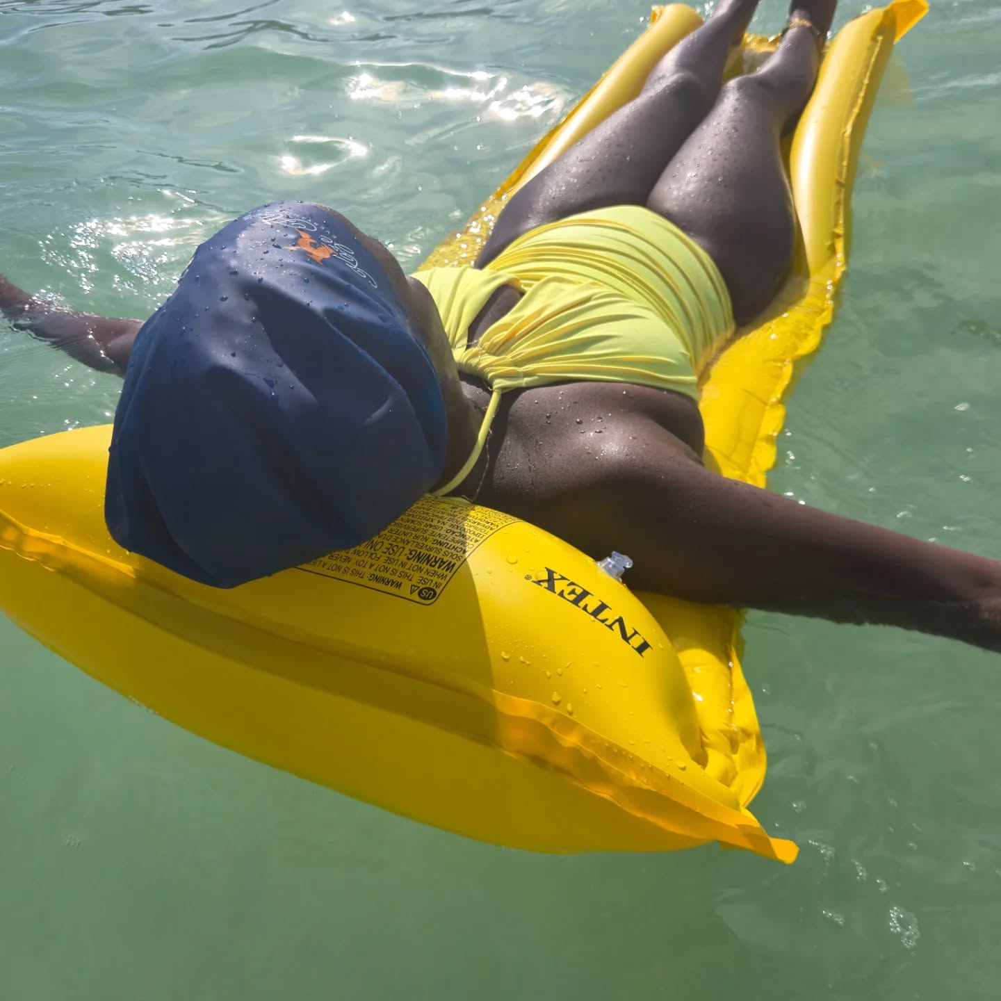 Dive Into Fun & Fitness 🌊
Are you feeling the chill of winter and dreaming of warm ocean breezes? ❄️🌊
It’s time to trade in those heavy coats for a cozy swimsuit! Imagine yourself basking under the sun, the sound of gentle waves lapping at the shore, and the refreshing ocean water inviting you to take a dip.
Swimming isn’t just a fantastic way to have fun; it’s also a full-body workout that will keep you fit and energized.
Our large swim caps ensure a perfect fit for everyone, giving you the freedom to splash around without any worries. 🏊♀️ Just grab your favorite floatie, and you’re all set for a day of relaxation and enjoyment in the sun! 🌴☀️
Dreaming of those sunny days? So are we! Let's get ready to dive into summer. 🏖️
Stay warm, friends, and remember – wherever you are, the ocean is just a swim cap away! 🌊
#SwimIntoSummer #CaribbeanDreaming #FitAndFun #LargeSwimCaps #OceanVibes #WinterEscape #kazehair #protectivestyles #FitnessJourney
#locs #braids #haircareroutine #haircare