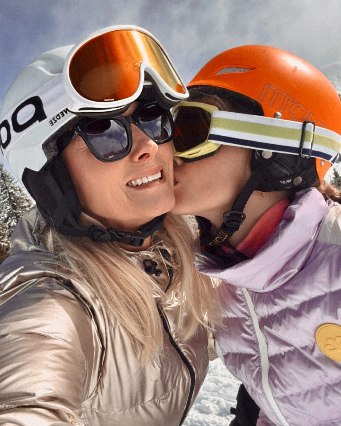 Wat een week weer❄️❄️❄️❄️❄️! Vol gezelligheid met deze leuke mensen.❤️ Laatste daagjes skieen⛷️🎿