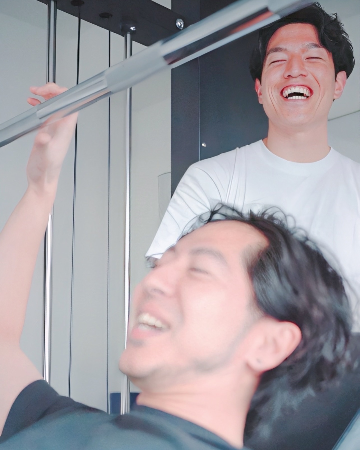 【心地よいコミュニケーション】
PRESENTS はセッション中にとるコミュニケーションもごだわっております😊
日常の会話を織り交ぜながらお話しする場合。
トレーニングの目的だけ端的に伝える場合。
悩みやストレス等聞かせて頂く場合。
激励し応援する場合。
会員様が心地良い空間を作り、楽しく成果を出す為に1人1人に適した対応をさせて頂いております☺️
パーソナルトレーニングが初めての方でもご安心ください☺️🤝
ーーーーーーーーーーーーーーーーーーーーーーー
🎁初回限定特典🎁
【パーソナル無料体験プレゼント!!】
・女性らしくしなやかで健康的な身体を作りたい
・肩こり・腰痛を改善し動きやすい身体にしたい
・自分の身体の特徴や改善点を知りたい
・理想の身体までしっかりプランを立てて進めたい
その様な方が体験にいらっしゃっております😊
経験豊富なトレーナーが誠実に分かりやすく理想の身体まで導きます!
無理な勧誘等一切ございません😊
どうぞお気軽にDMにてご連絡頂ければ幸いです☺️🤝
ーーーーーーーーーーーーーーーーーーーーーーー
〈PRESENTS の特徴〉
▶︎仕事終わりにサクッと30分ボディメイク!
▶︎脅威の満足度100%🤝定額パーソナル通い放題!
▶︎無理なく楽しく!🔰初心者の方でも継続できる!
▶︎楽しめるゴール設定と無理のないプランニング!
▶︎手ぶらで🆗!ウェア・タオル・水等完備!
▶︎完全個室で目的に合ったトレーニングを提供!
▶︎JR錦糸町駅徒歩4分📍
ヘアアイロン・ドライヤー・ヘアゴム等アメニティも充実!
トレーニング後に身だしなみを整え、お出掛けやお仕事に行かれる方が多いです☺️
気になる点がございましたらお気軽にご連絡頂ければ幸いです!
お問い合わせ心よりお待ちしております😊🙏
#パーソナルトレーニング
#パーソナルジム
#パーソナルトレーニングジム
#パーソナルトレーナー
#ダイエット
#ダイエット初心者
#ダイエット開始
#ダイエット男子
#ダイエット部
#ダイエット生活
#錦糸町
#錦糸町パーソナルジム
#錦糸町パーソナルトレーニング
